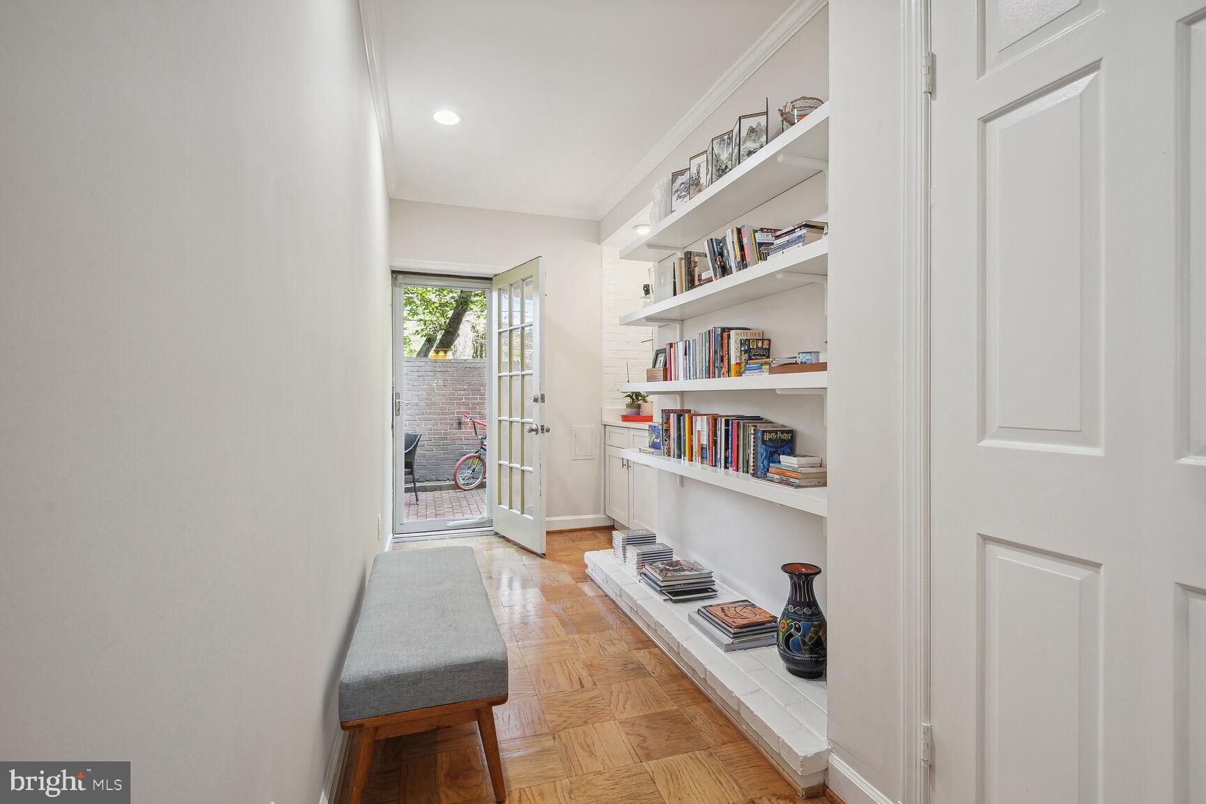 5105 WESTBARD AVENUE 6