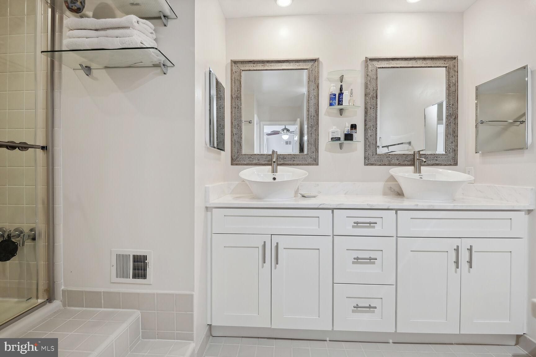 5105 WESTBARD AVENUE 6