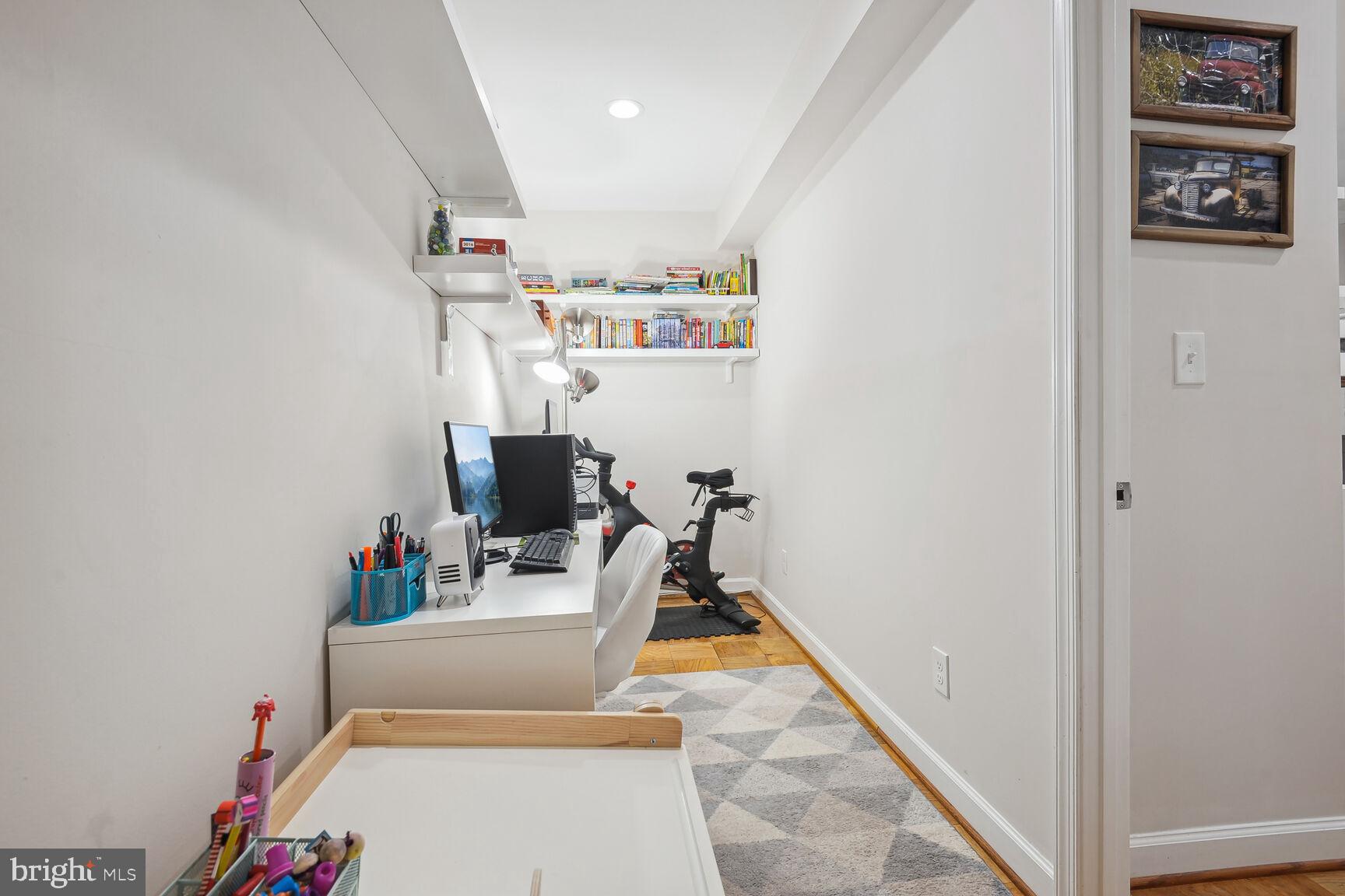 5105 WESTBARD AVENUE 6