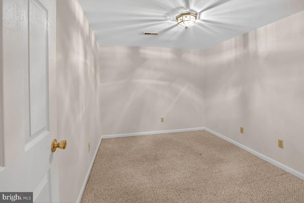 1700 PASTURE BROOK WAY