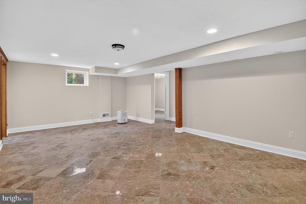 5510 CHRISTY DRIVE