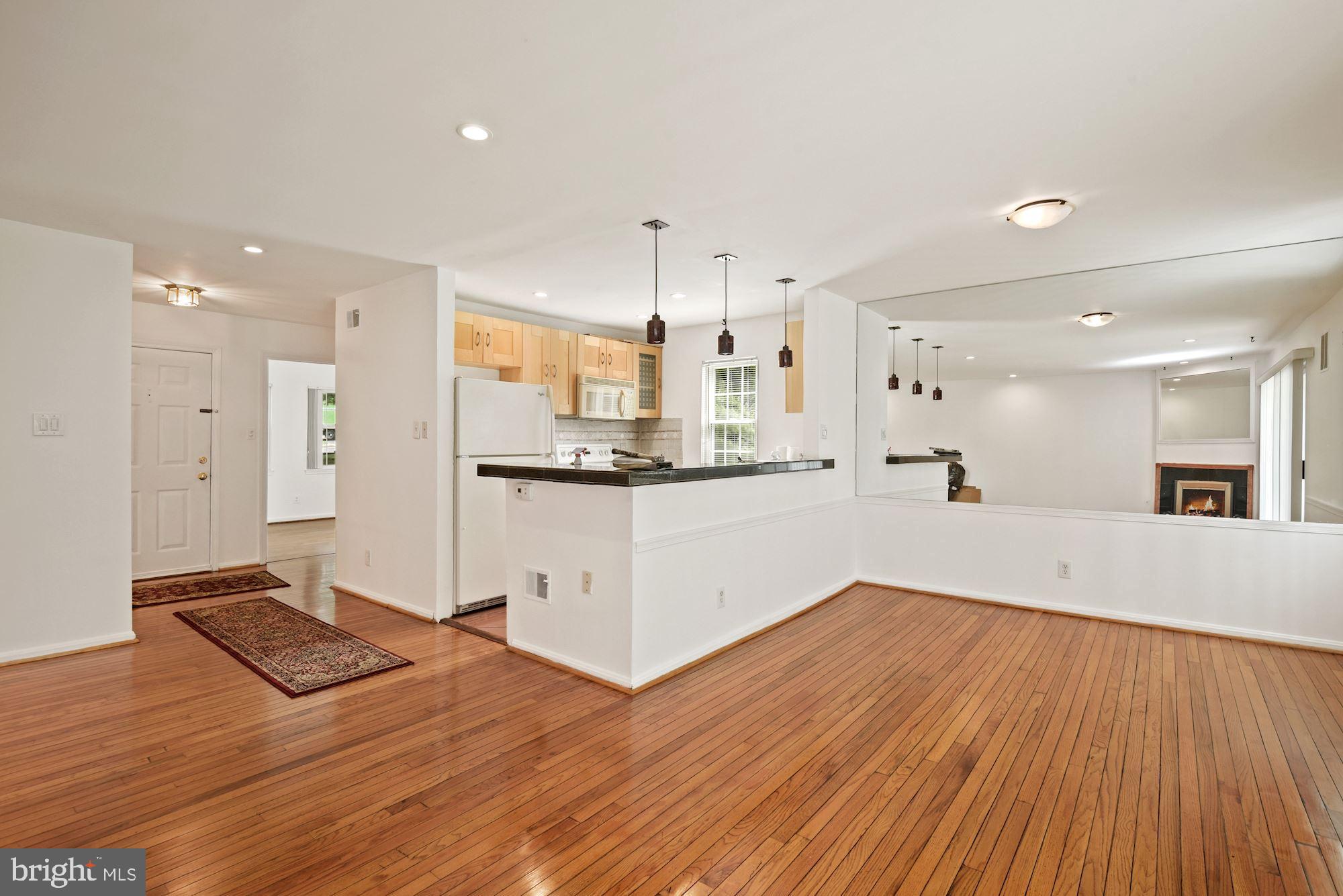 10400 PARTHENON COURT 10400