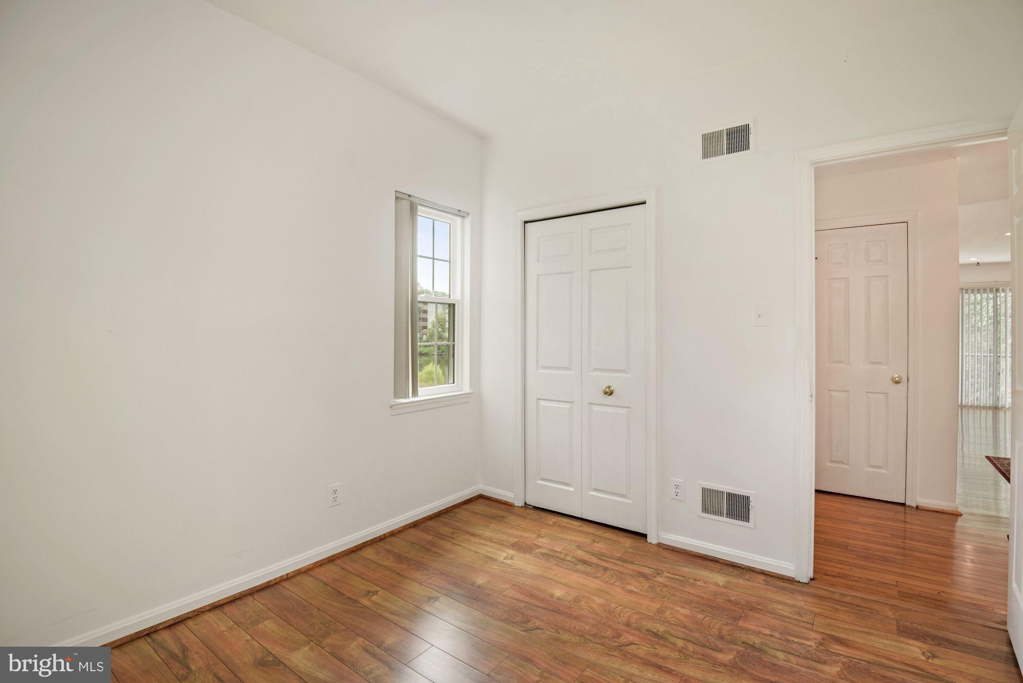 10400 PARTHENON COURT 10400