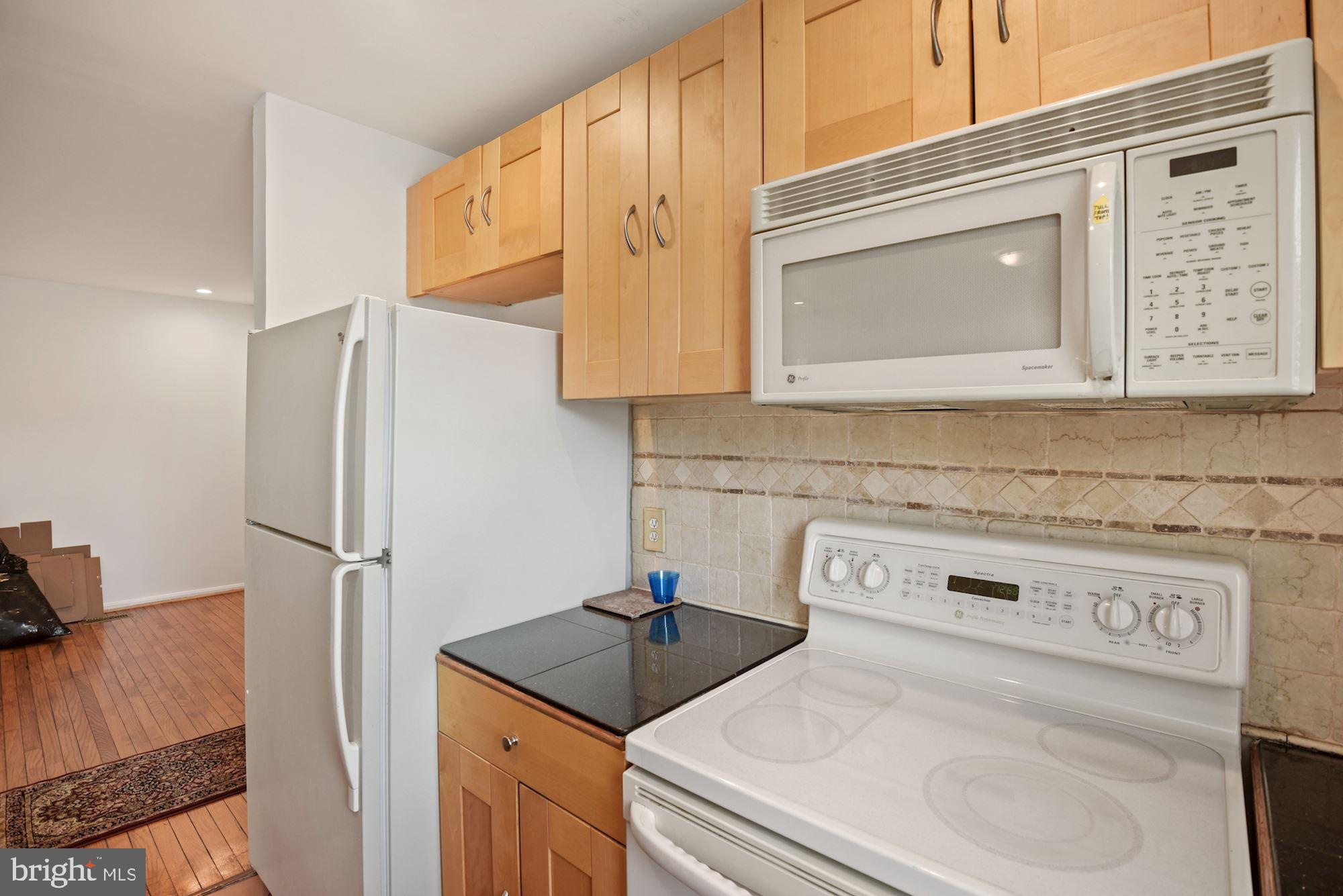 10400 PARTHENON COURT 10400