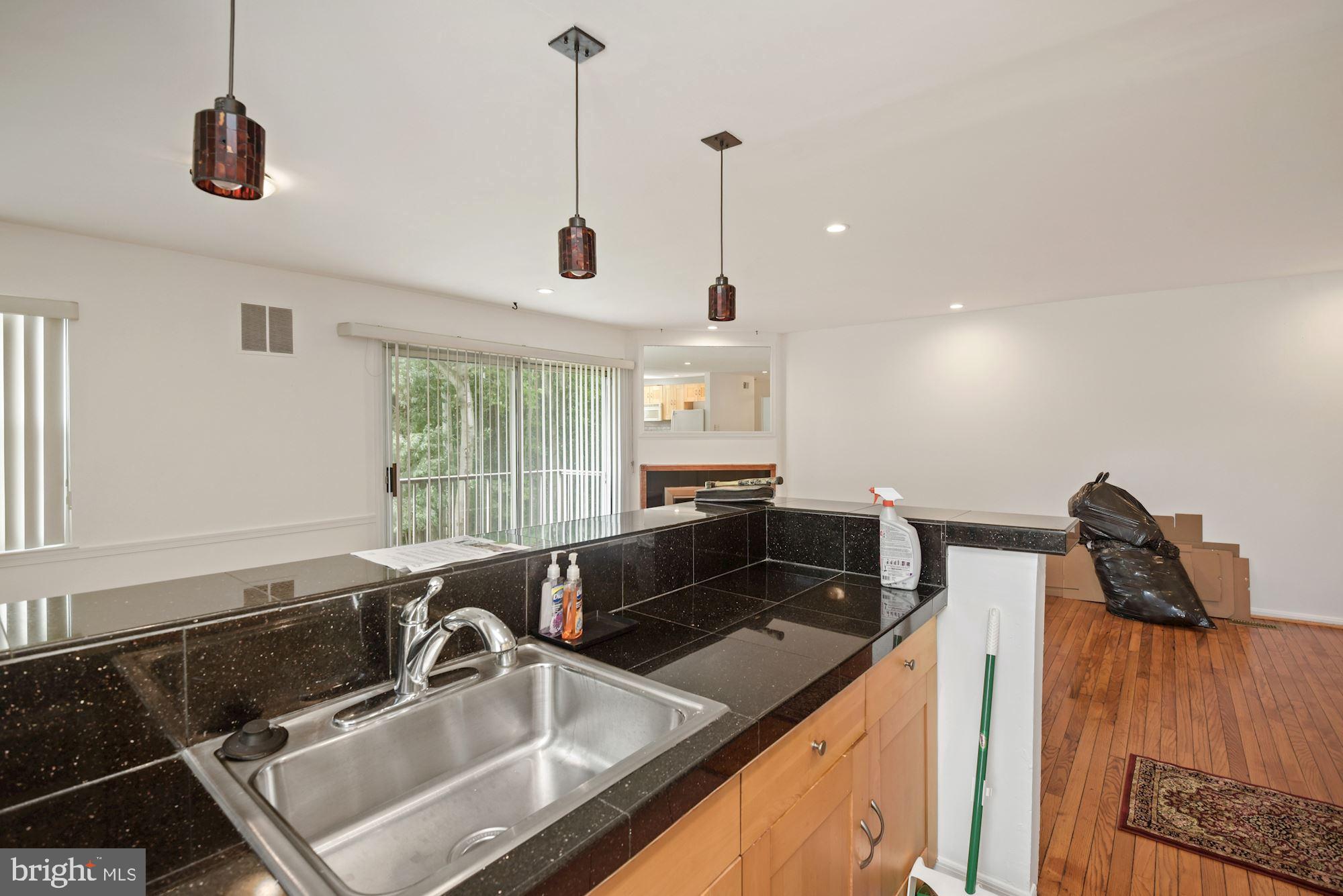 10400 PARTHENON COURT 10400