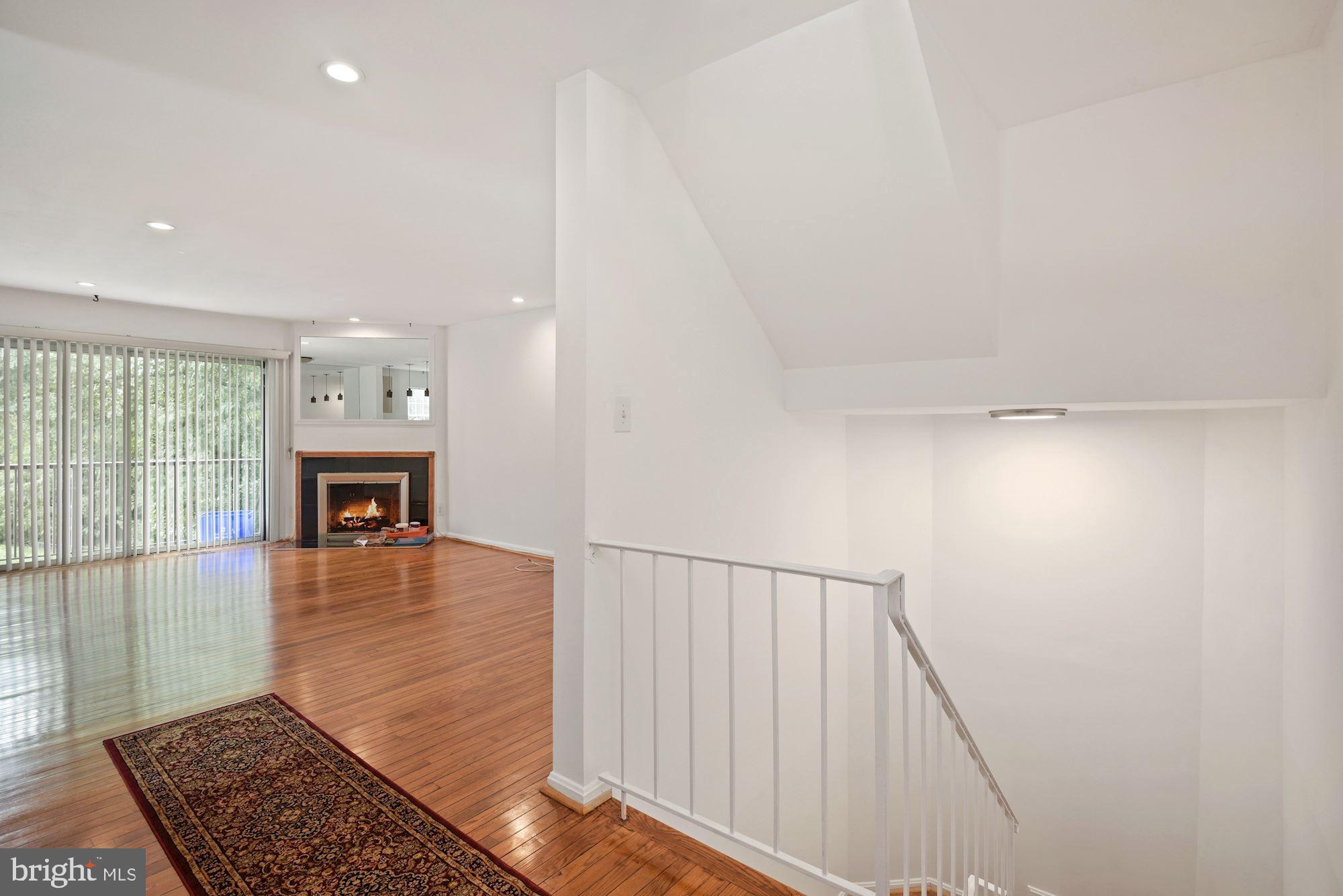 10400 PARTHENON COURT 10400