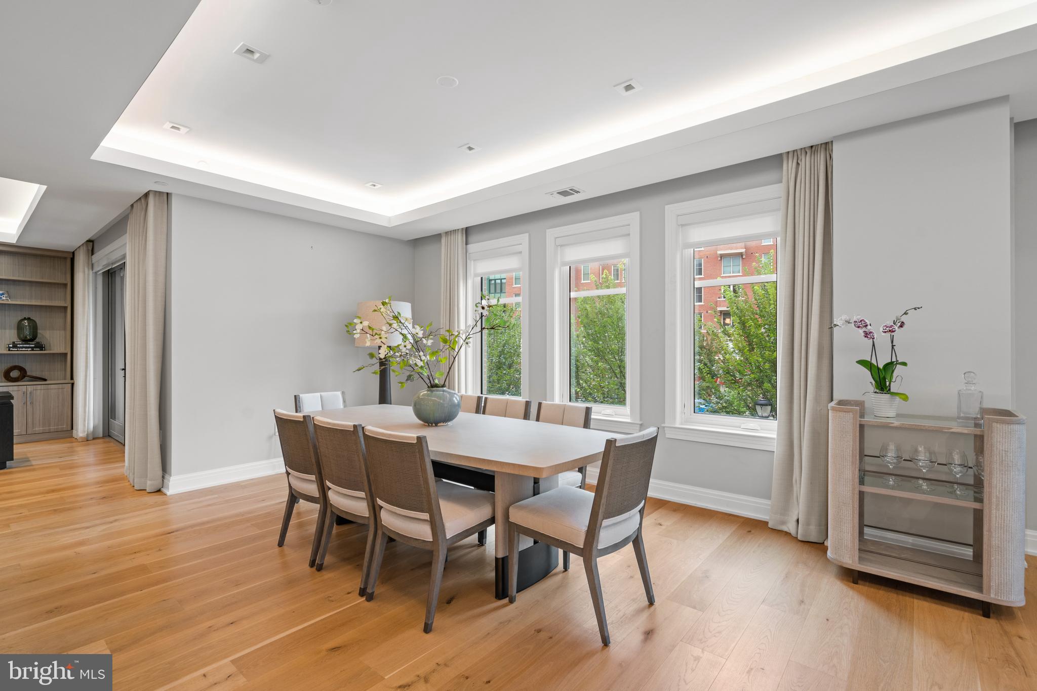 8551 CONNECTICUT AVENUE 201