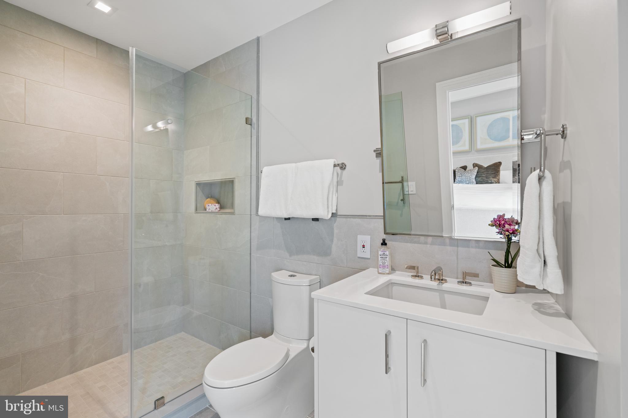 8551 CONNECTICUT AVENUE 201