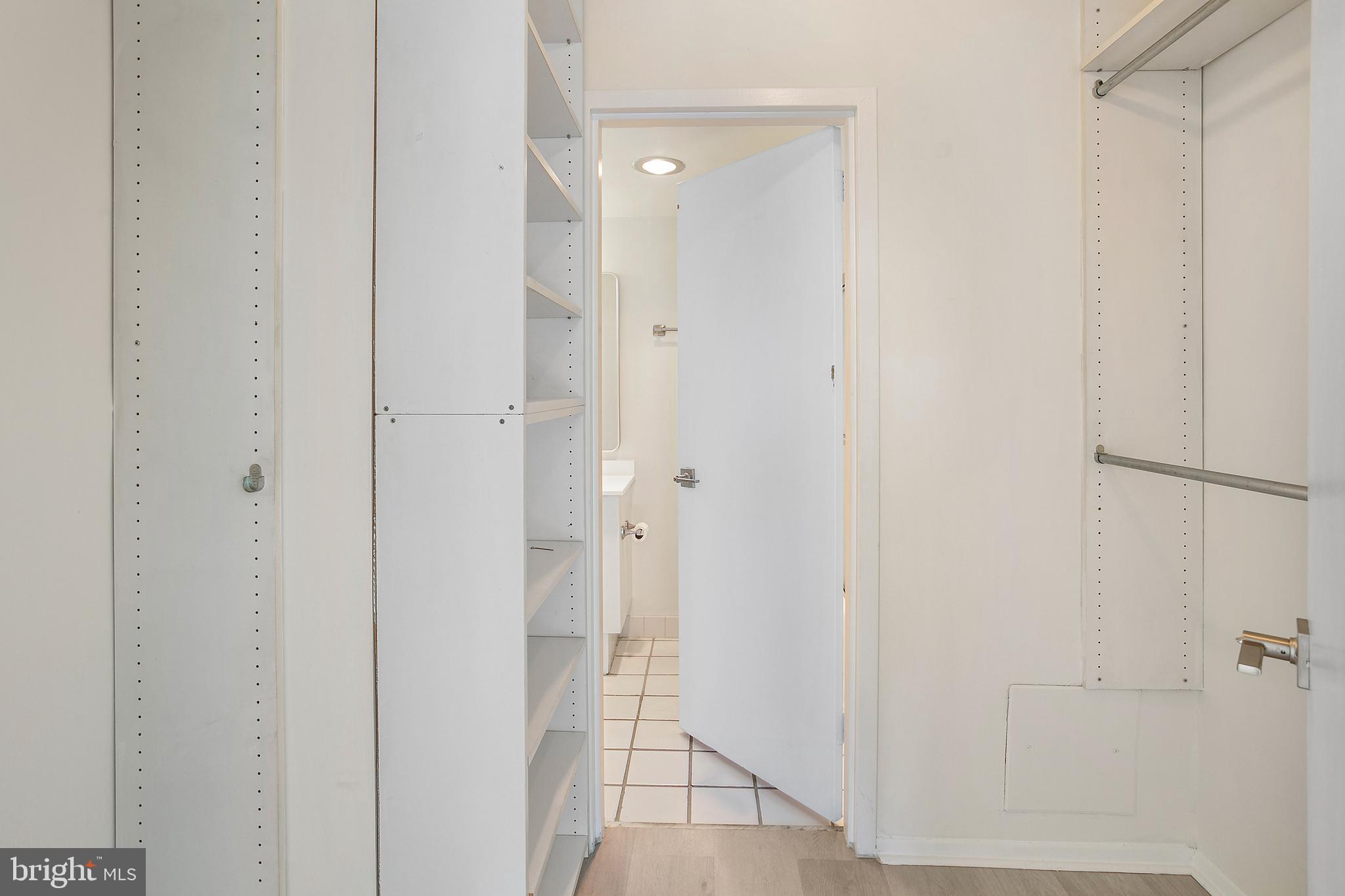 5225 POOKS HILL ROAD 1002N