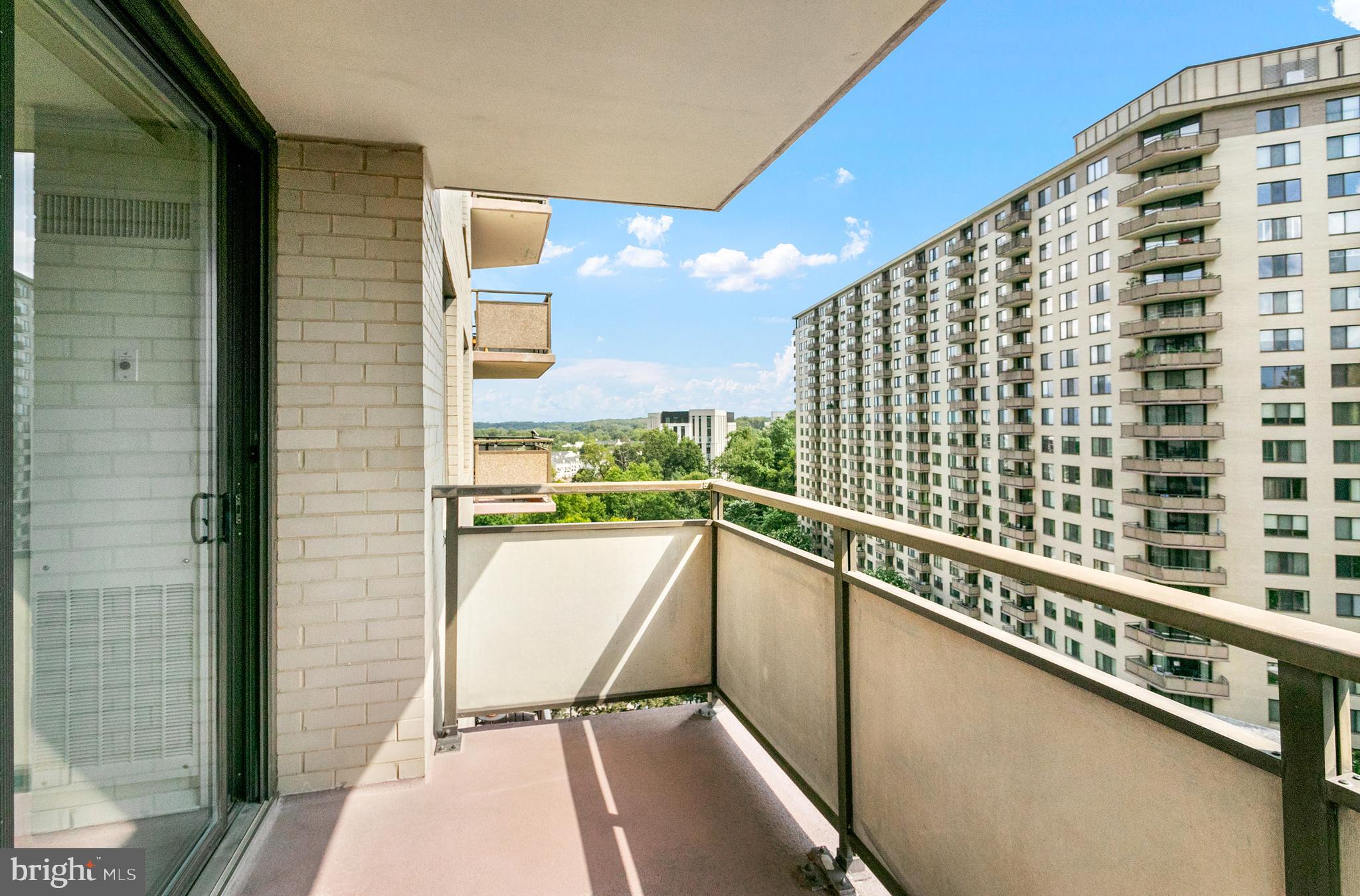 5225 POOKS HILL ROAD 1002N