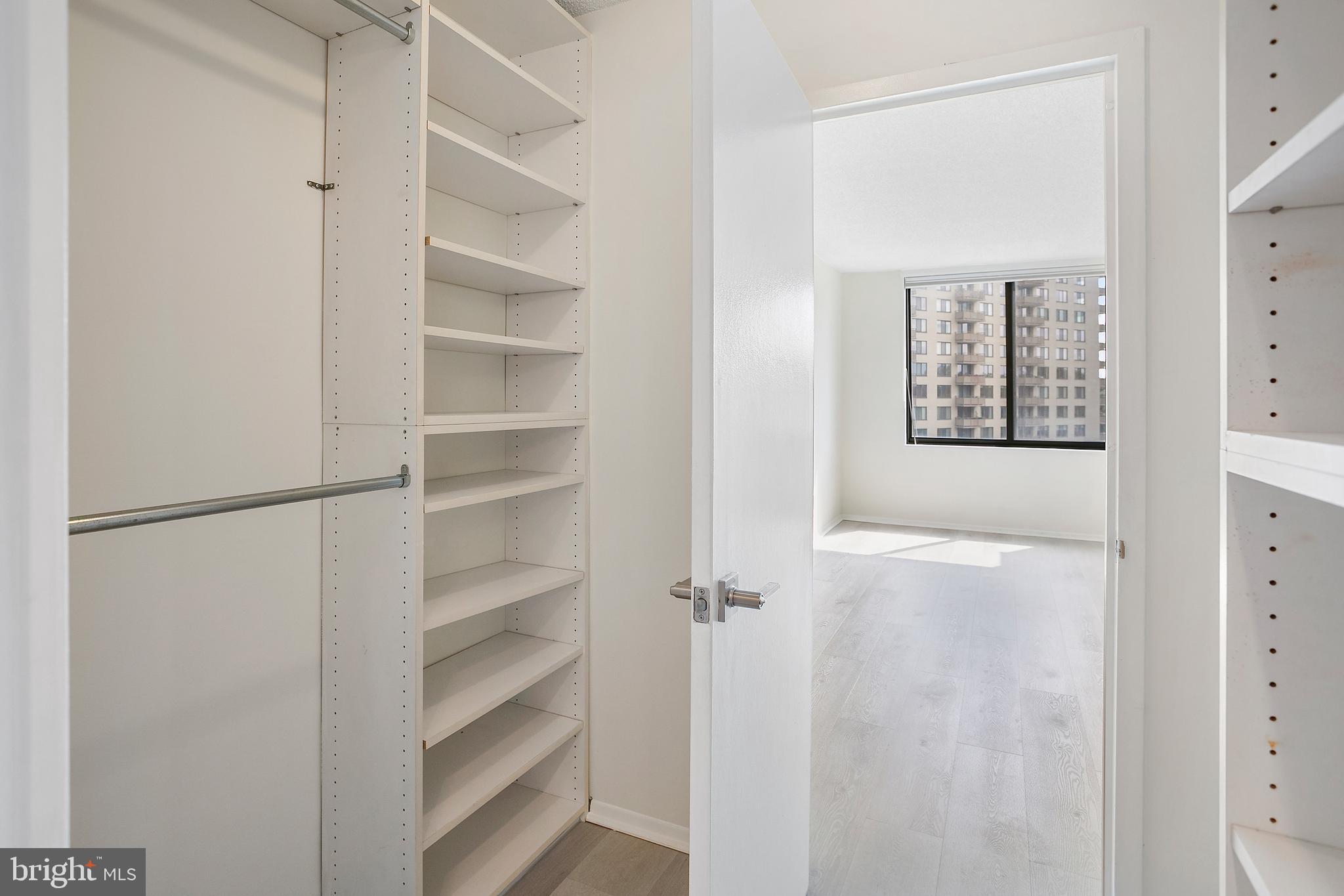 5225 POOKS HILL ROAD 1002N