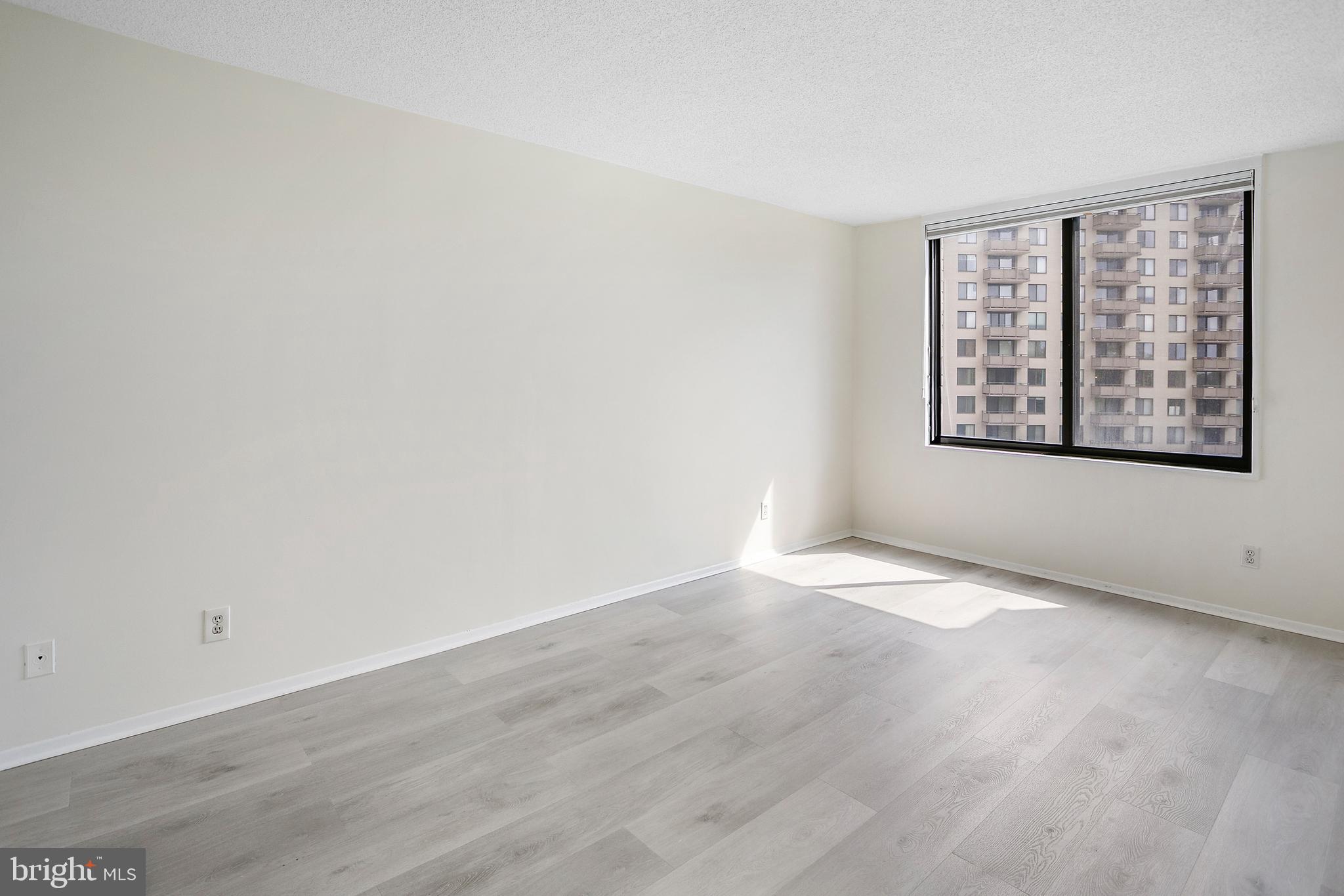 5225 POOKS HILL ROAD 1002N