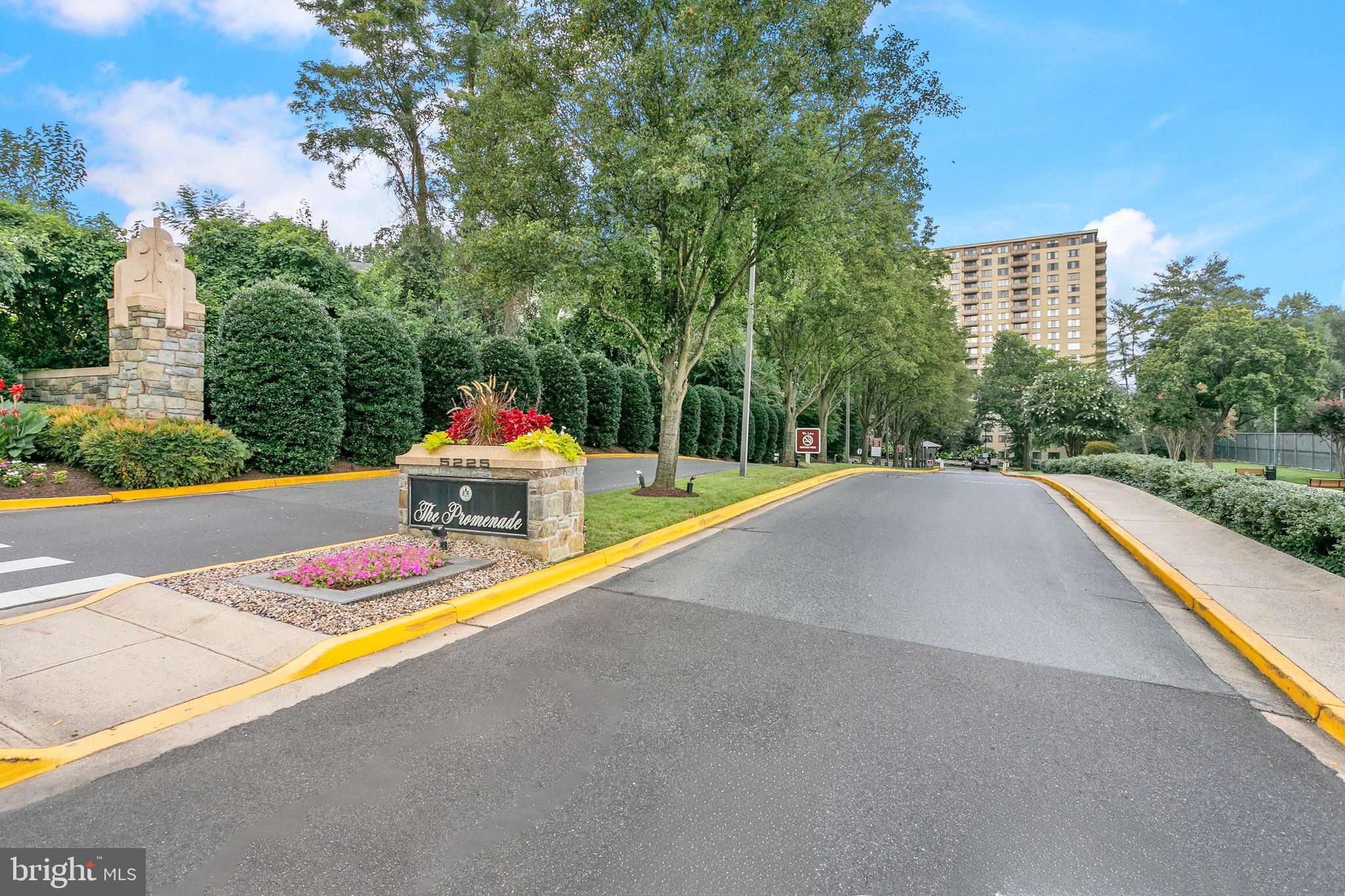 5225 POOKS HILL ROAD 1002N