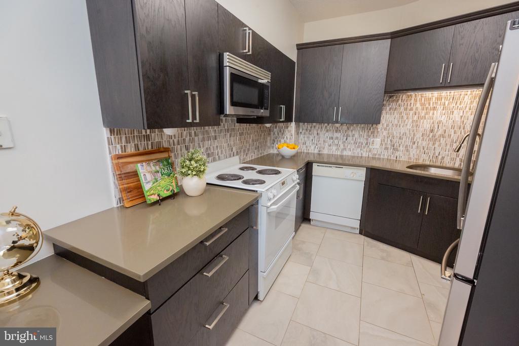 2904 N LEISURE WORLD BOULEVARD 406