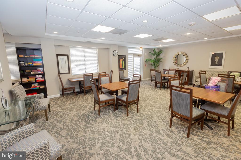 2904 N LEISURE WORLD BOULEVARD 406