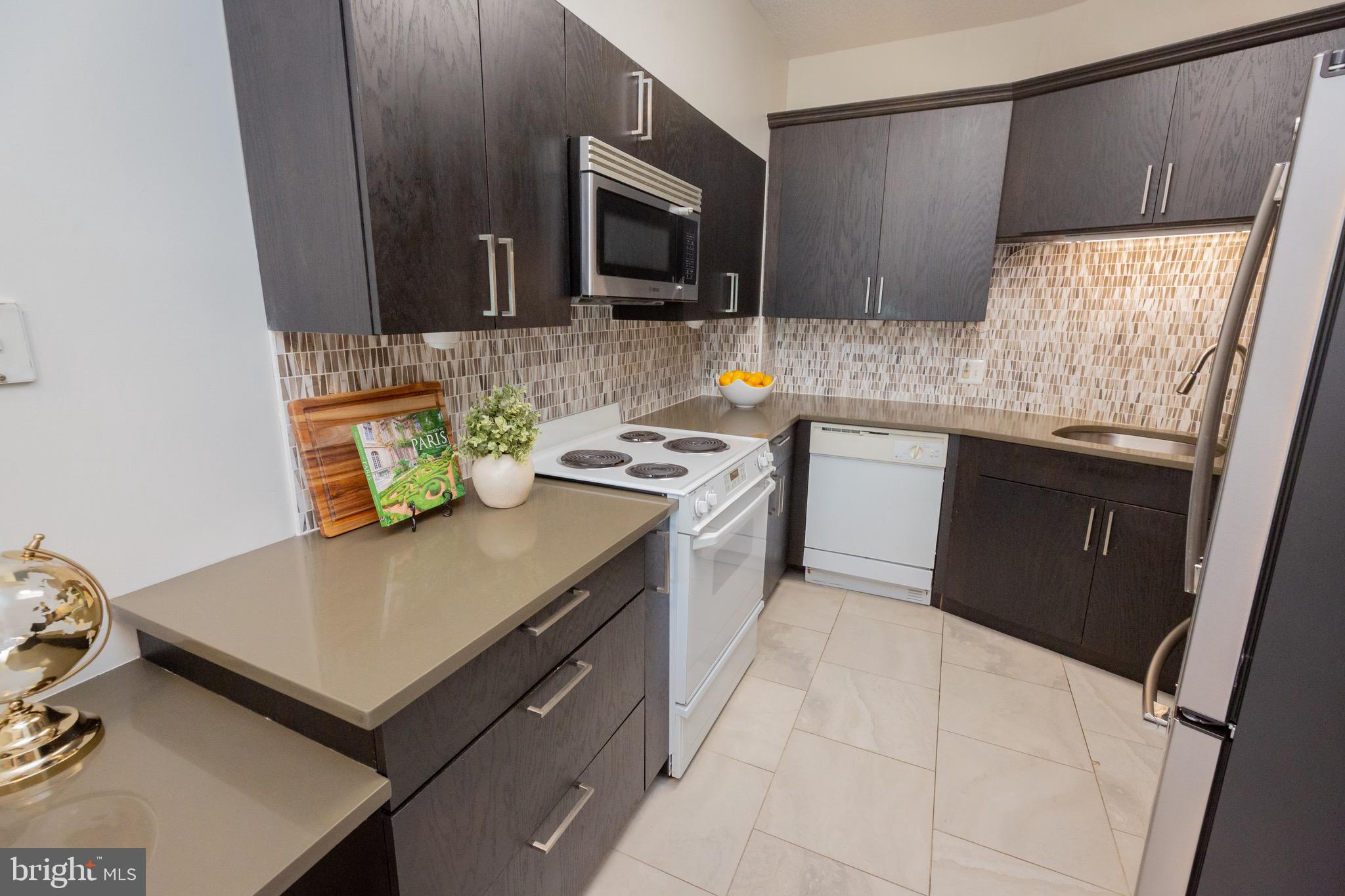 2904 N LEISURE WORLD BOULEVARD 406