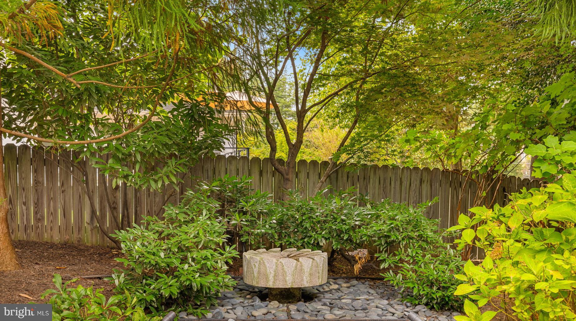 5505 PEMBROKE TERRACE