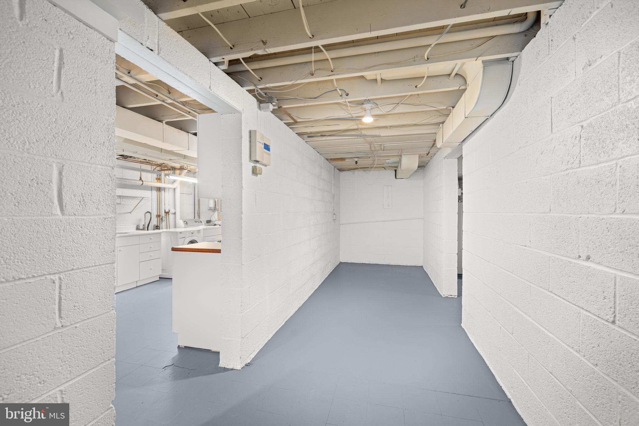 5505 PEMBROKE TERRACE