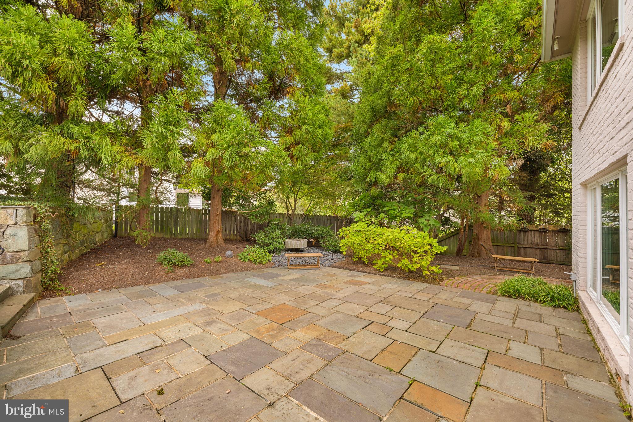 5505 PEMBROKE TERRACE