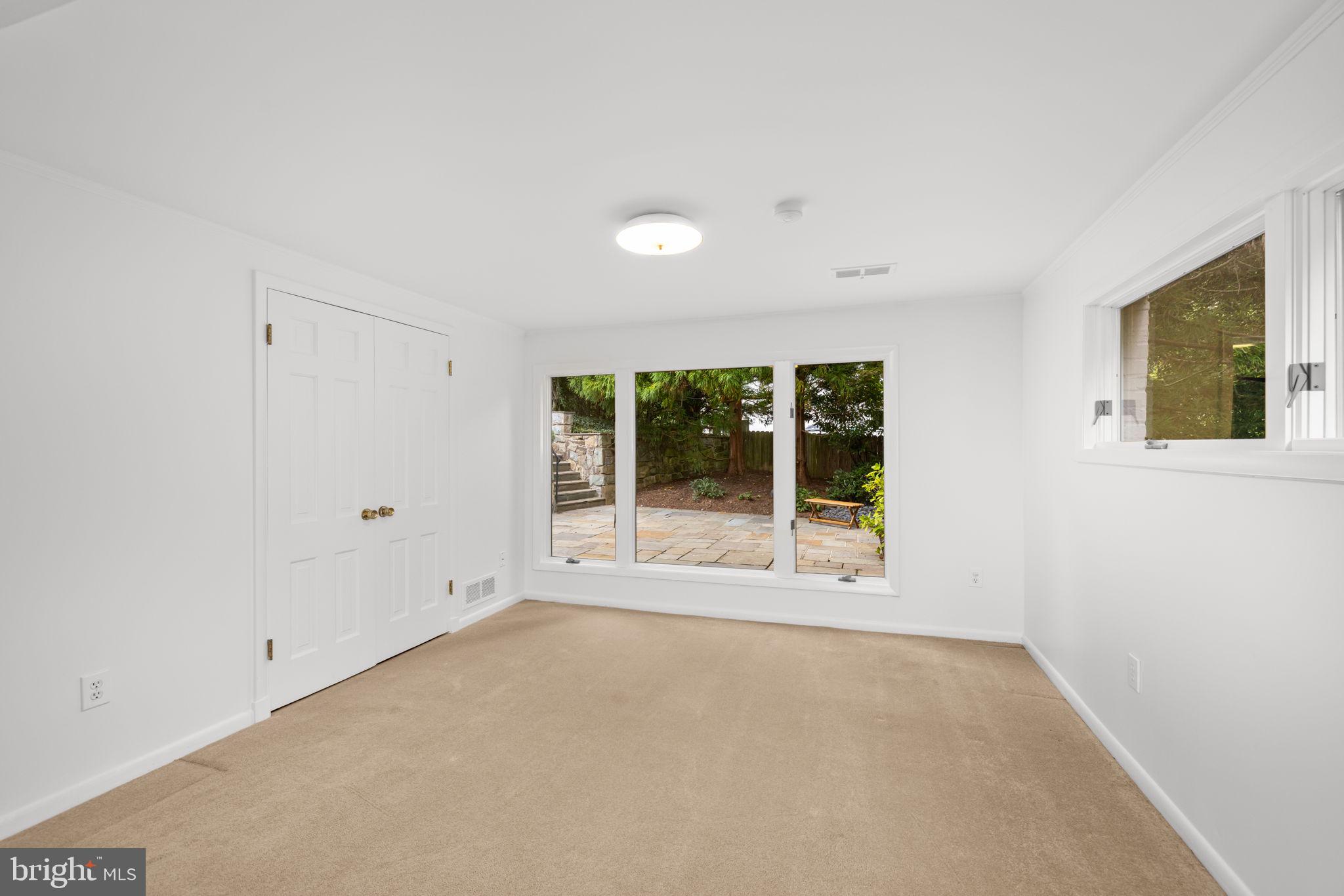 5505 PEMBROKE TERRACE