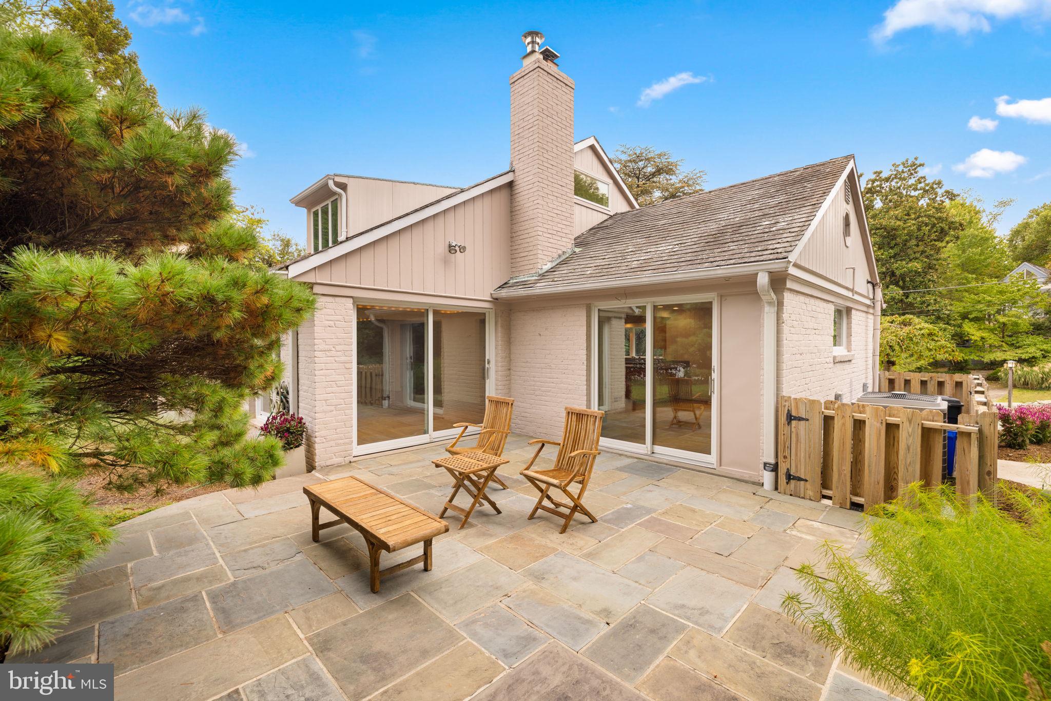 5505 PEMBROKE TERRACE