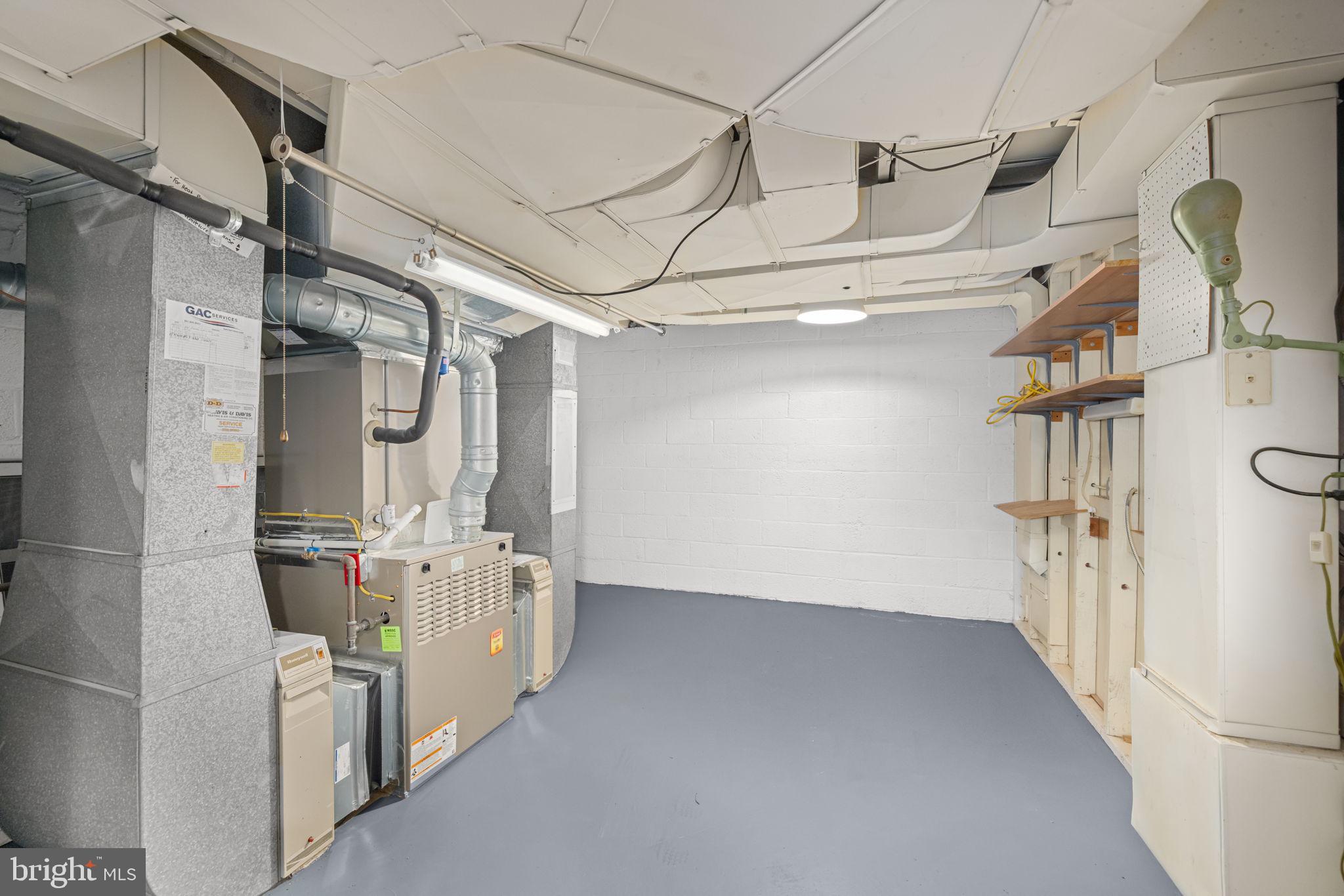 5505 PEMBROKE TERRACE