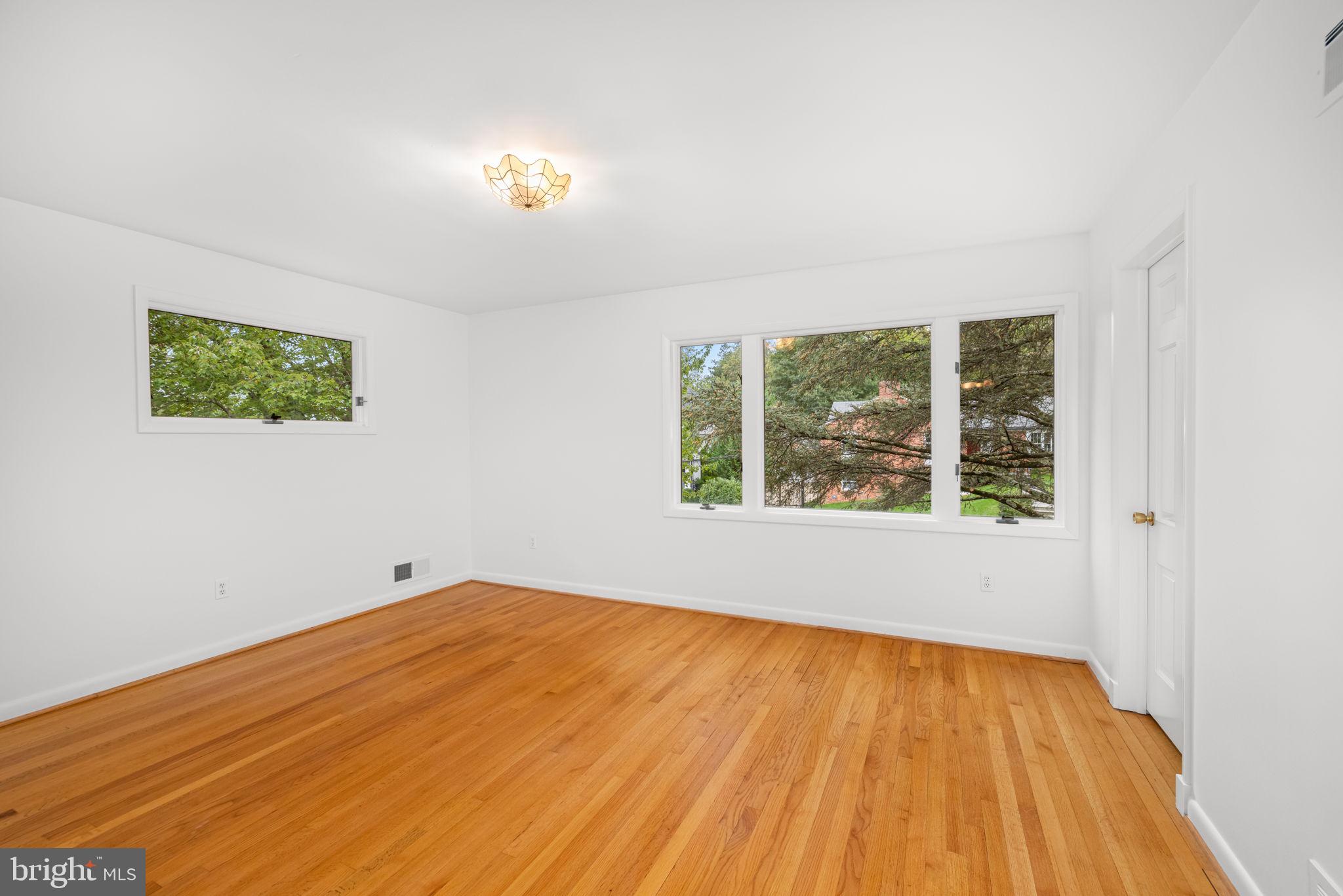 5505 PEMBROKE TERRACE