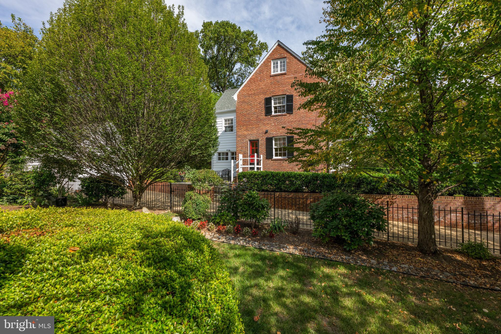 7802 STRATFORD ROAD