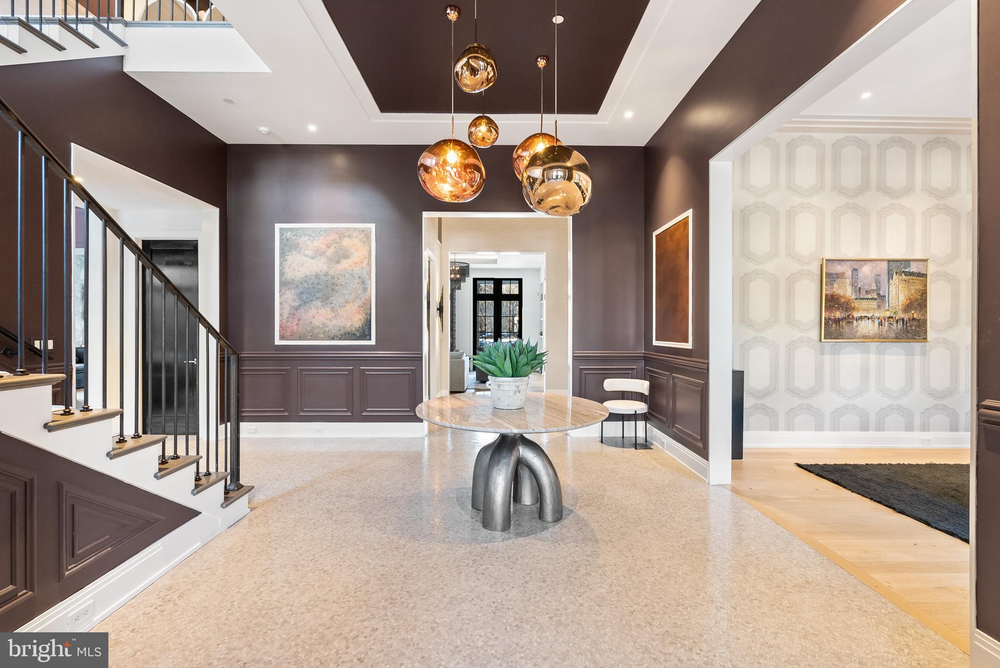 8913 HOLLY LEAF LANE