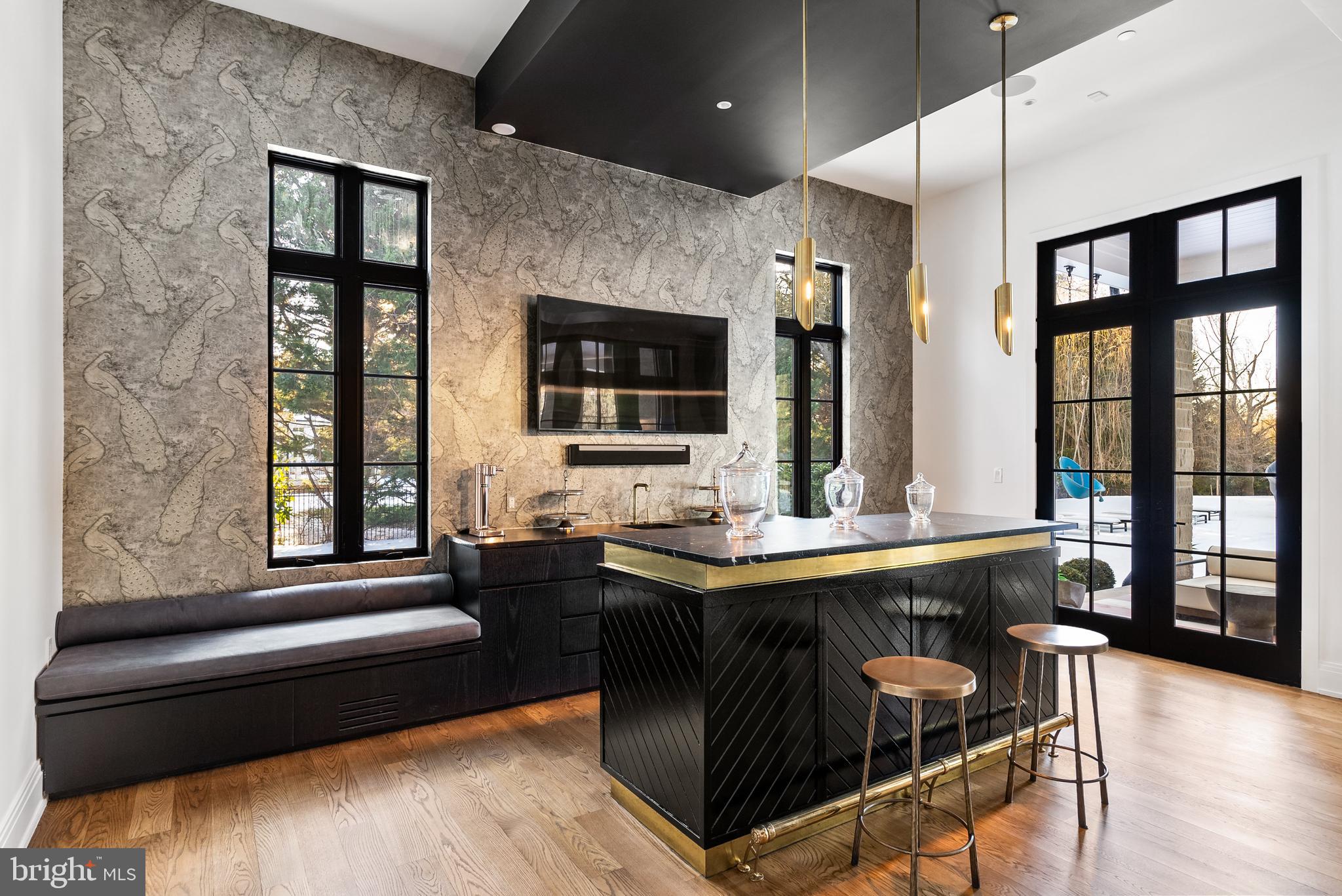 8913 HOLLY LEAF LANE