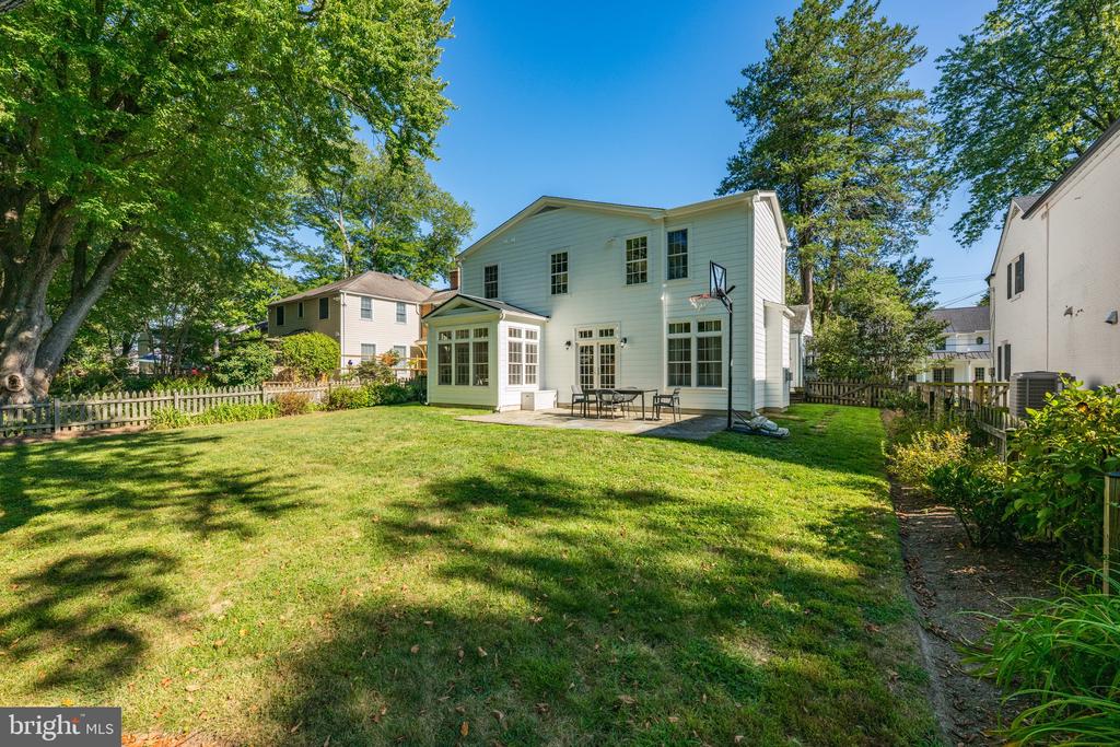 5521 BRITE DRIVE