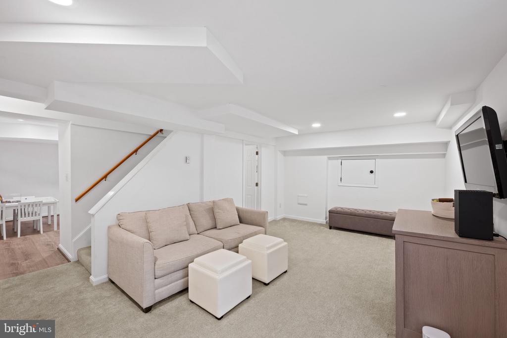 5521 BRITE DRIVE