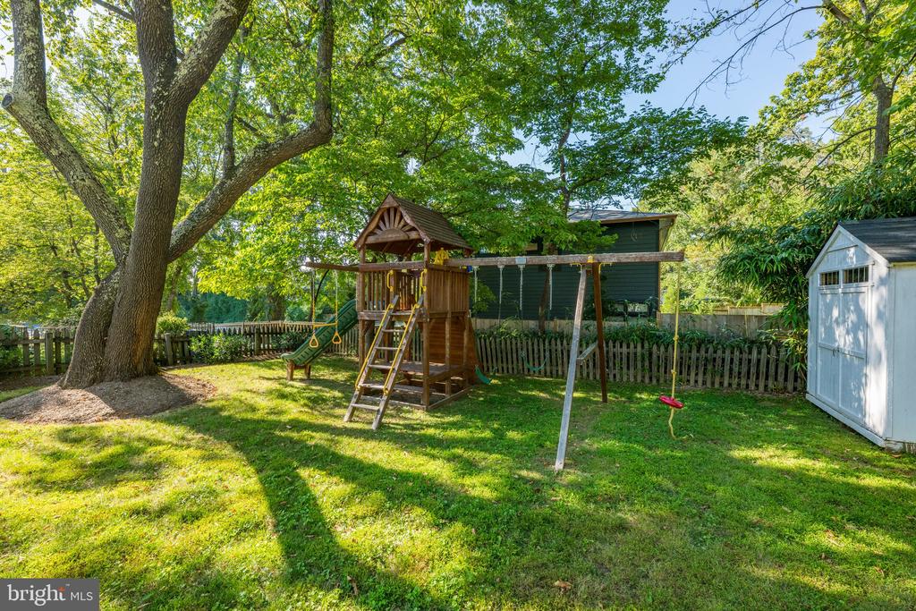 5521 BRITE DRIVE