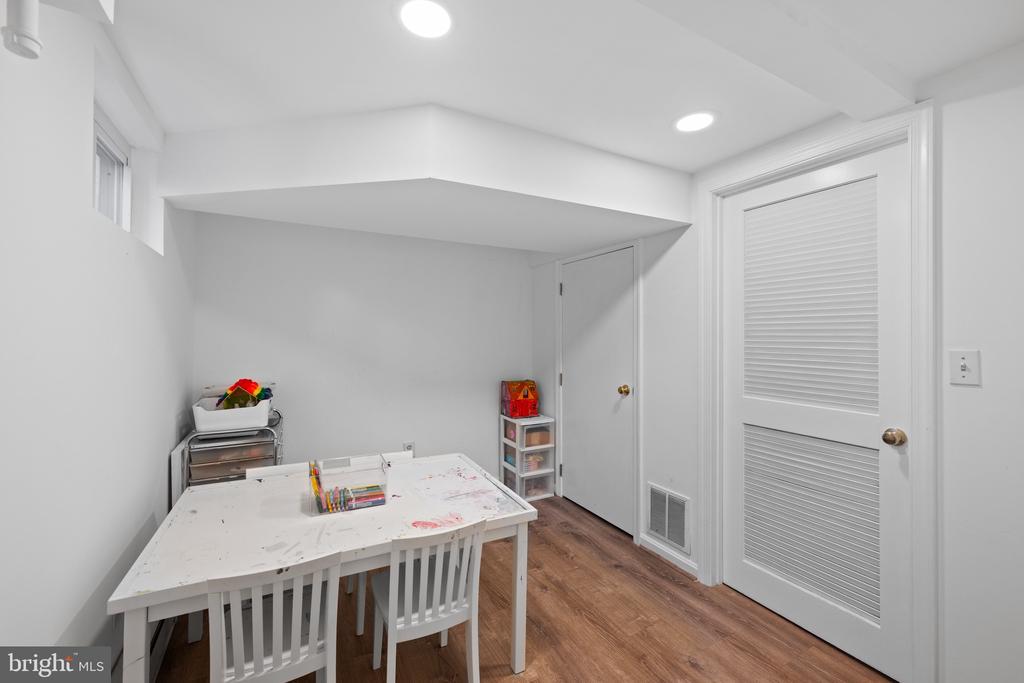 5521 BRITE DRIVE