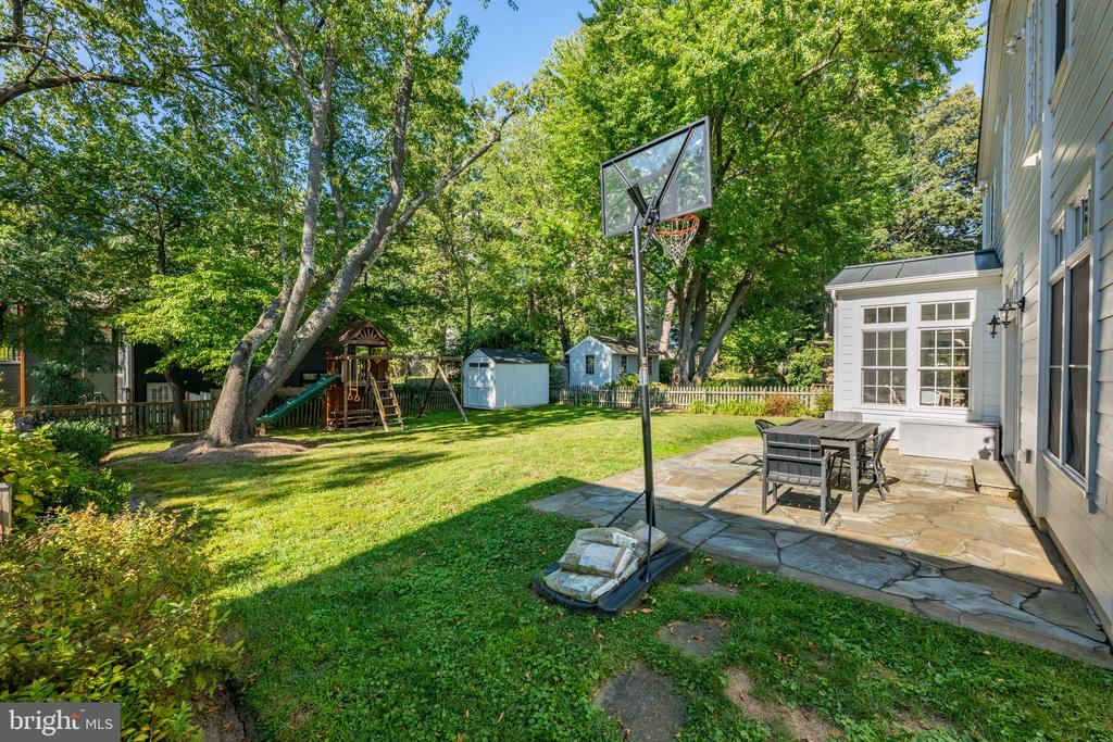 5521 BRITE DRIVE