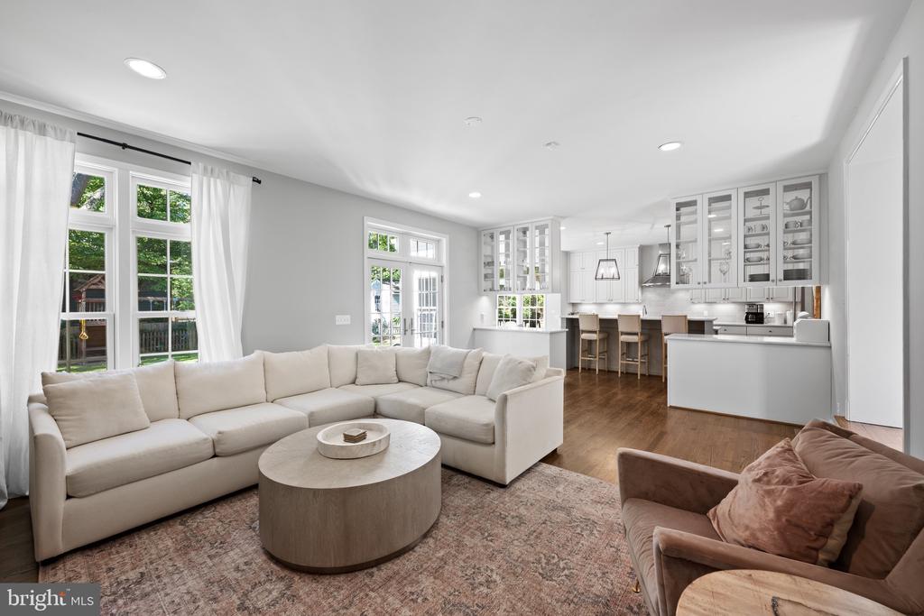 5521 BRITE DRIVE