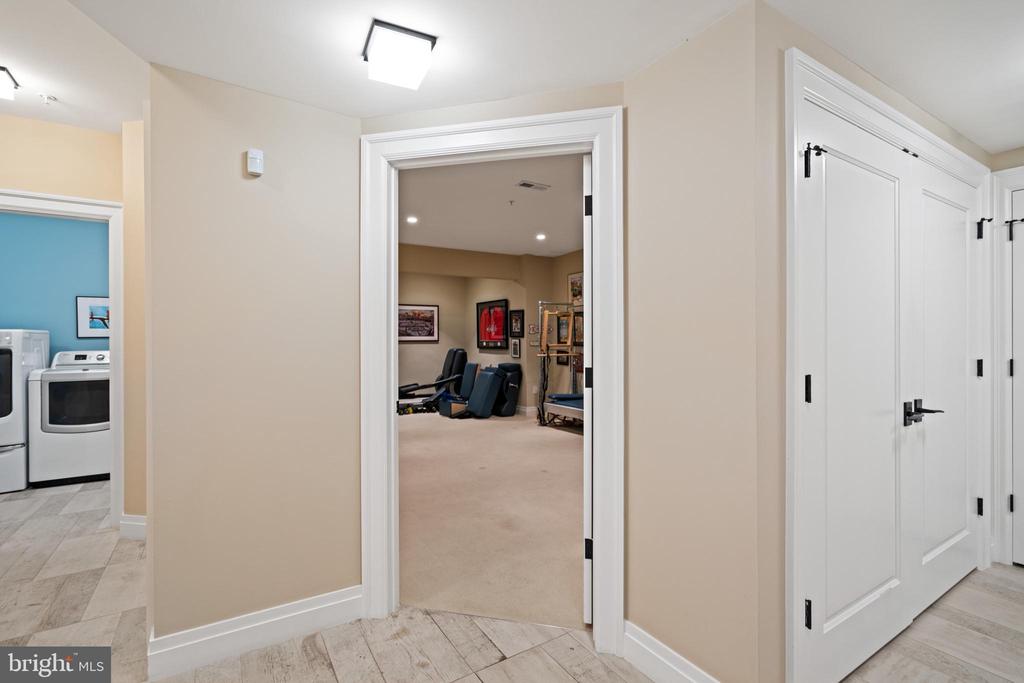 7301 BANNOCKBURN RIDGE COURT