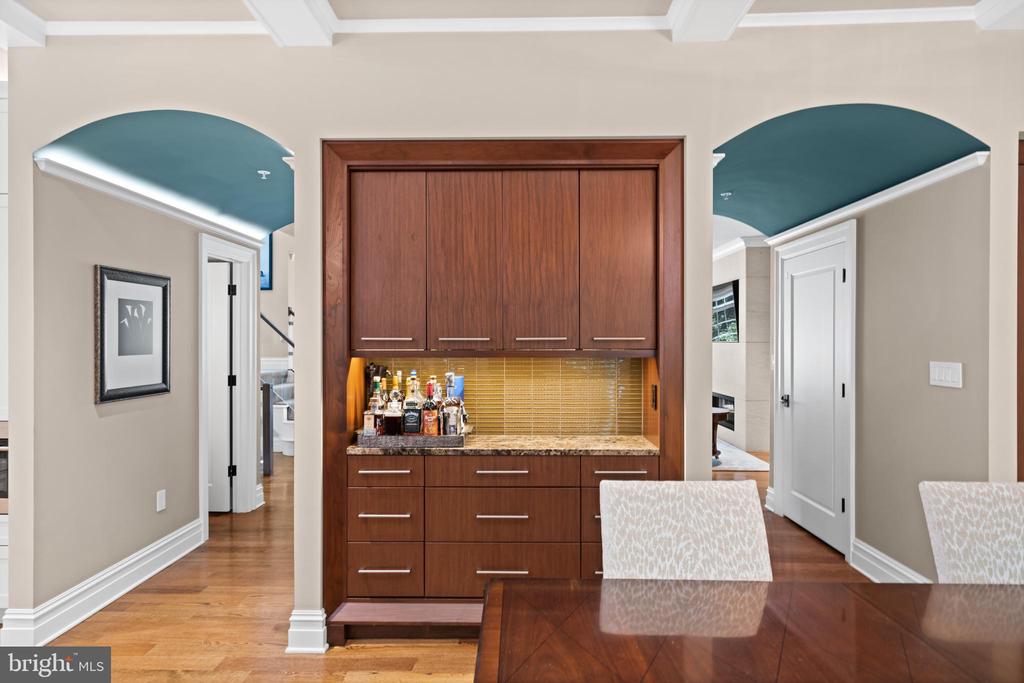 7301 BANNOCKBURN RIDGE COURT