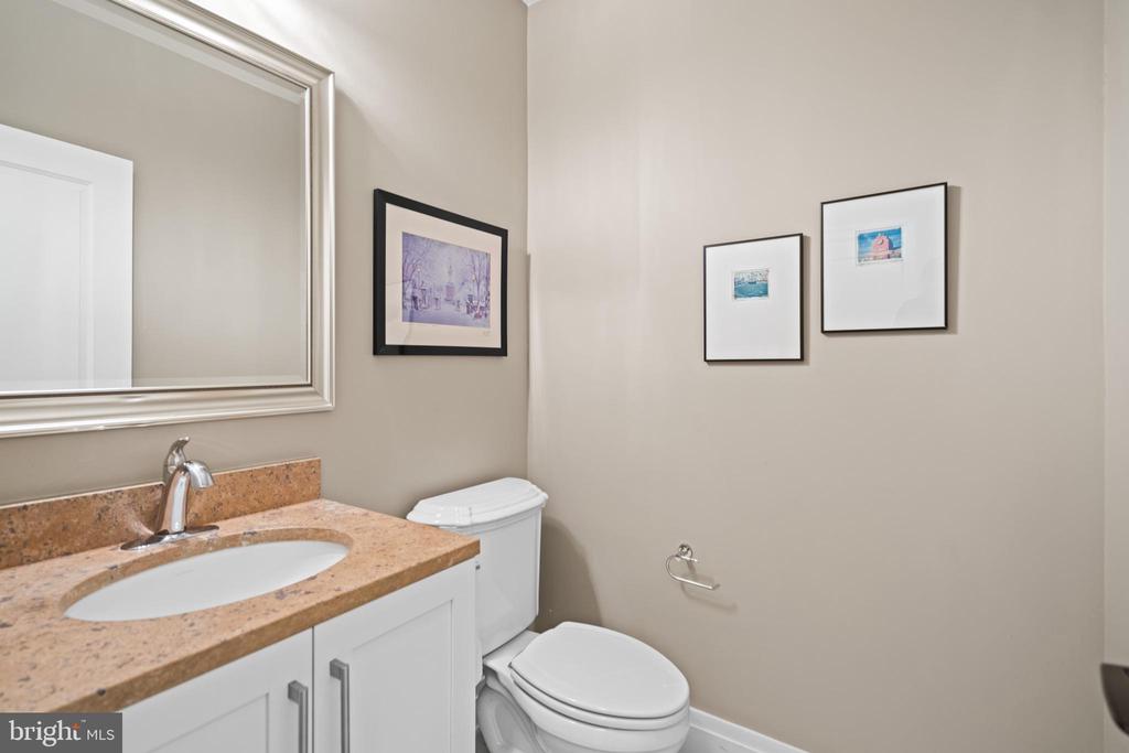 7301 BANNOCKBURN RIDGE COURT