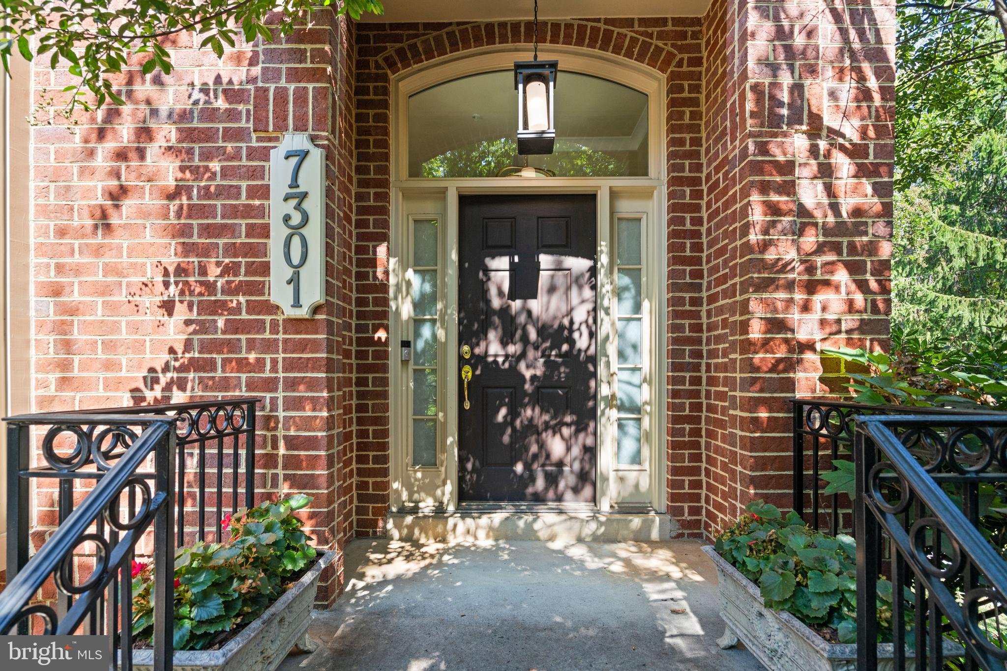 7301 BANNOCKBURN RIDGE COURT