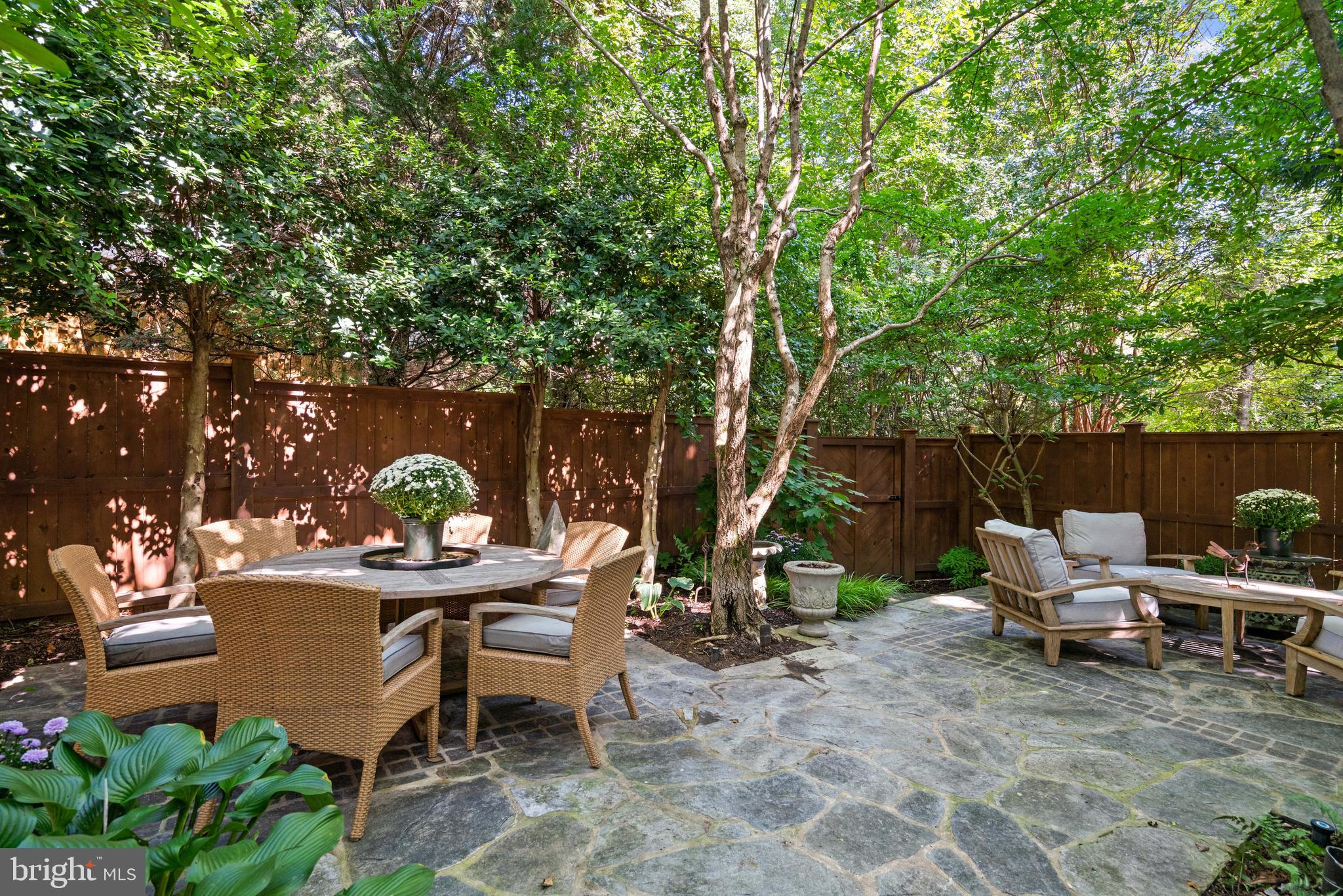 7301 BANNOCKBURN RIDGE COURT