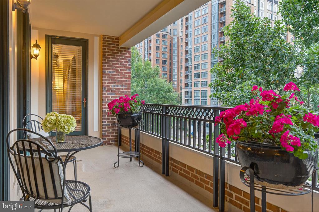 10400 STRATHMORE PARK COURT 403