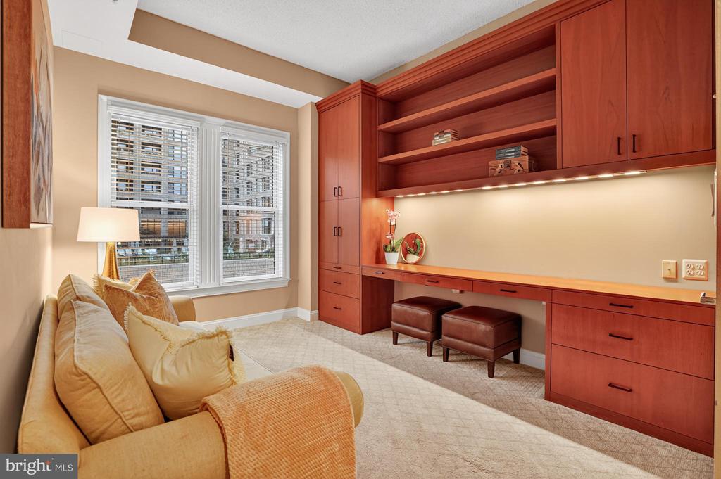 10400 STRATHMORE PARK COURT 403