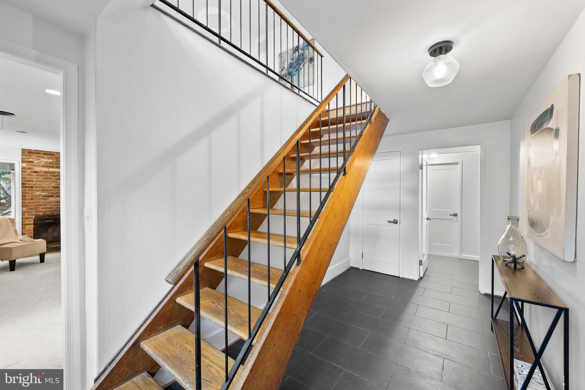 7108 BROXBURN DRIVE
