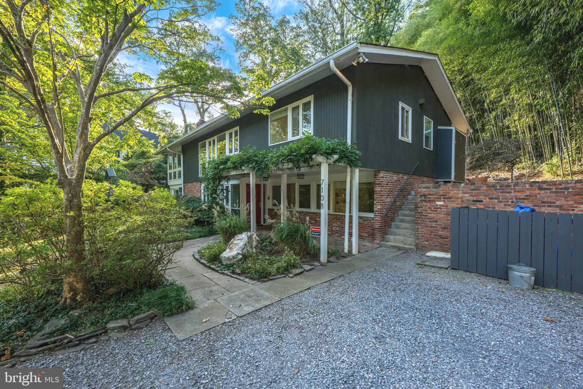 7108 BROXBURN DRIVE
