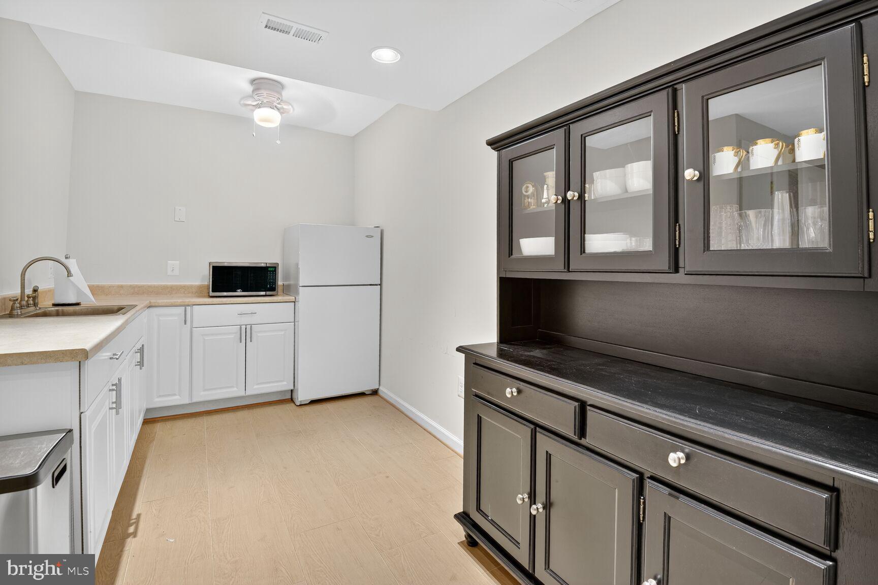 9412 TURNBERRY DRIVE