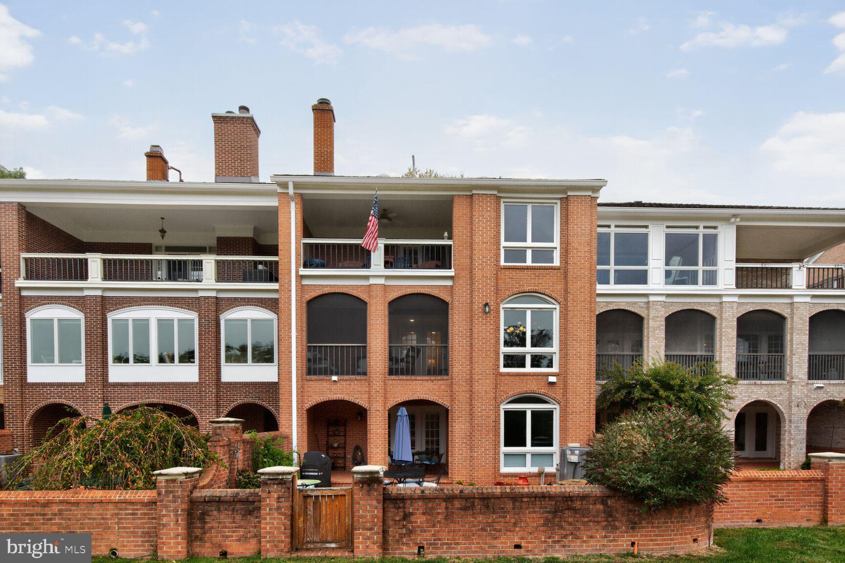 9412 TURNBERRY DRIVE