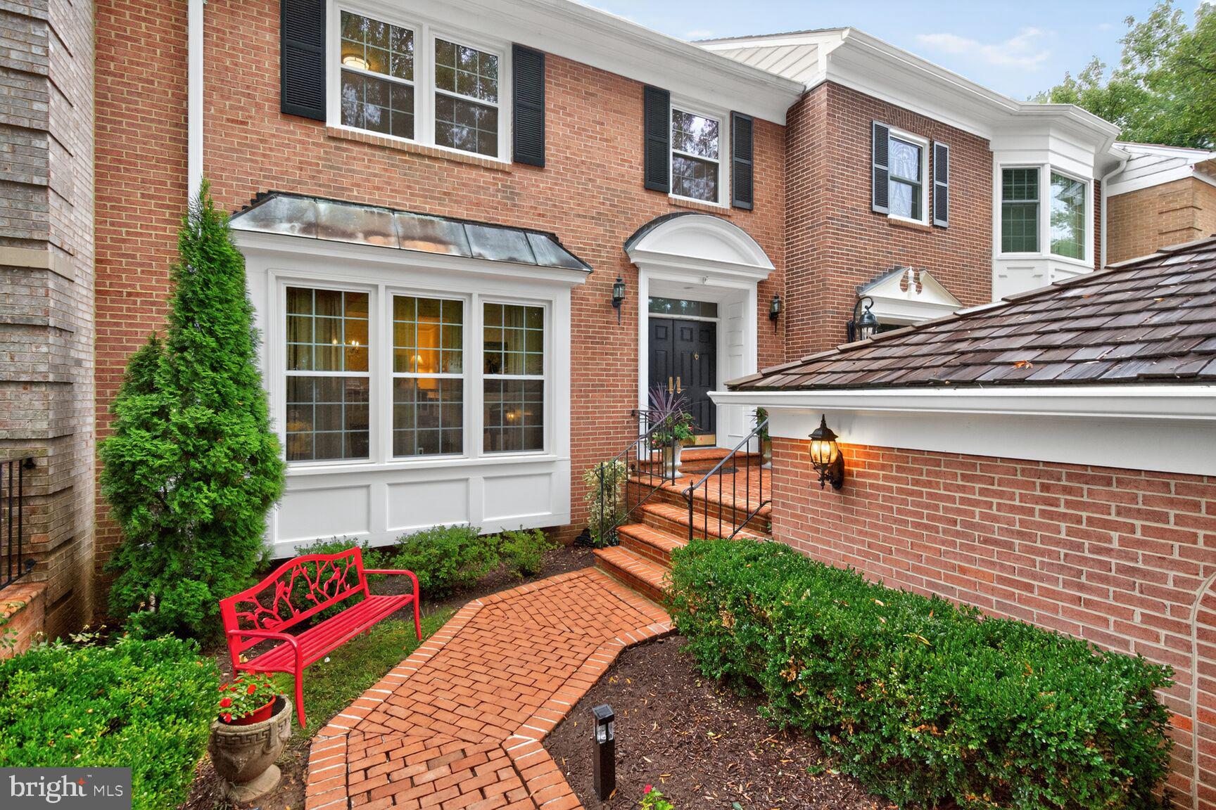 9412 TURNBERRY DRIVE