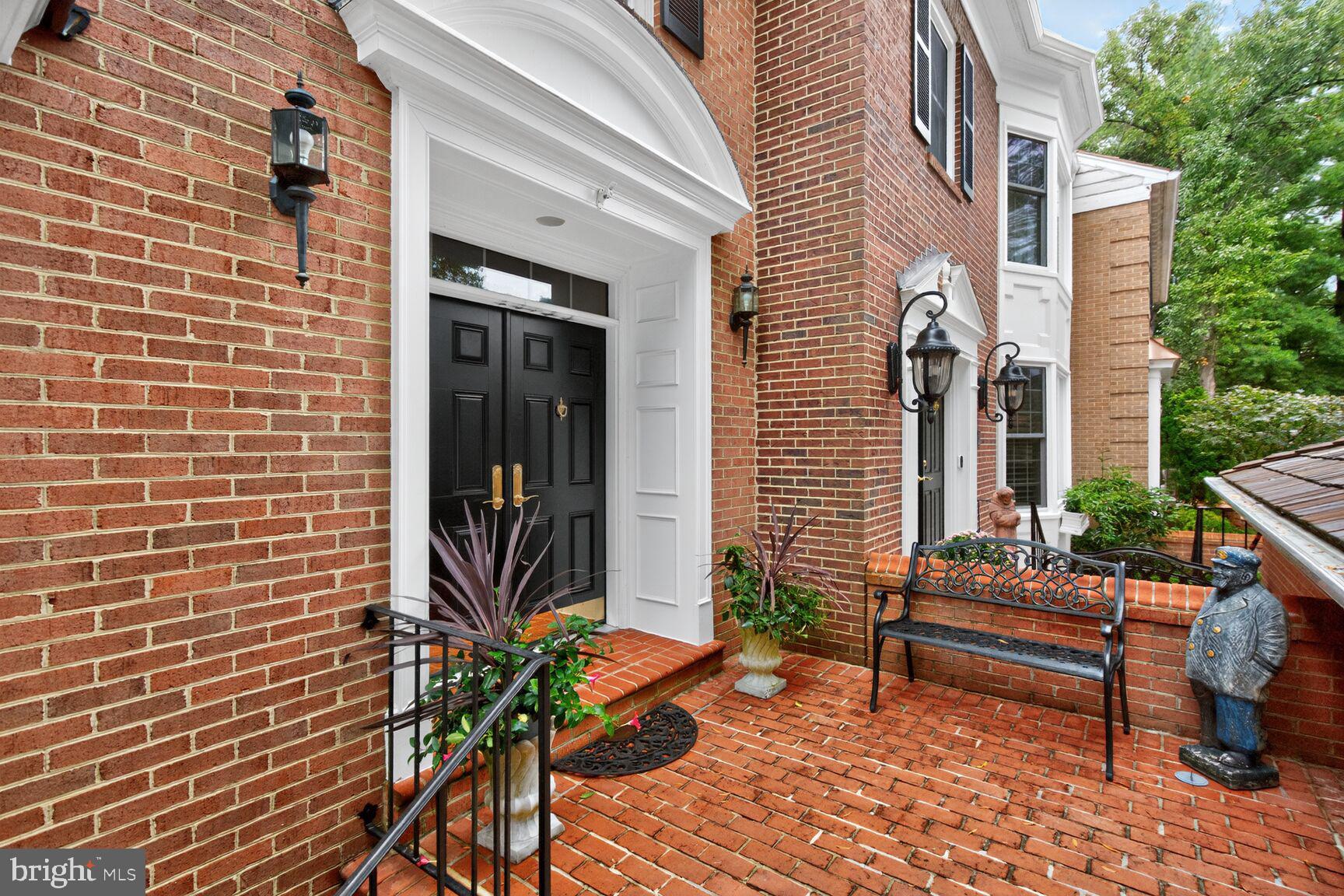 9412 TURNBERRY DRIVE