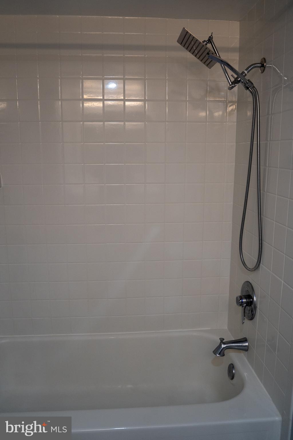 4601 N PARK AVENUE 1212